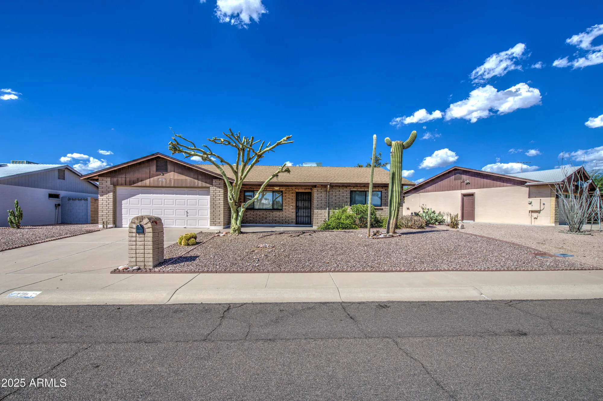 Property Slideshow image 3 of 39 | 1722 w 15th ln, Apache Junction, AZ, 85120