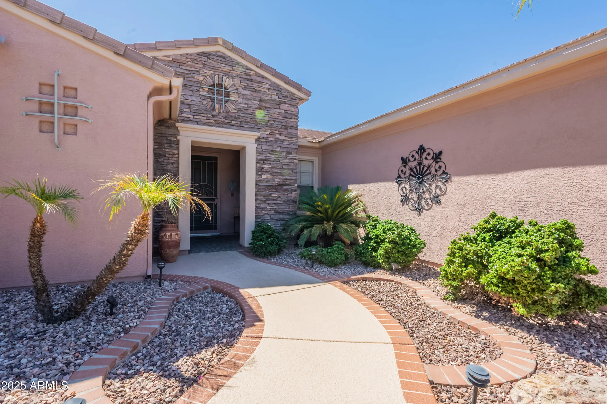 Property Slideshow image 4 of 44 | 15309 w summerwind ln, Surprise, AZ, 85374