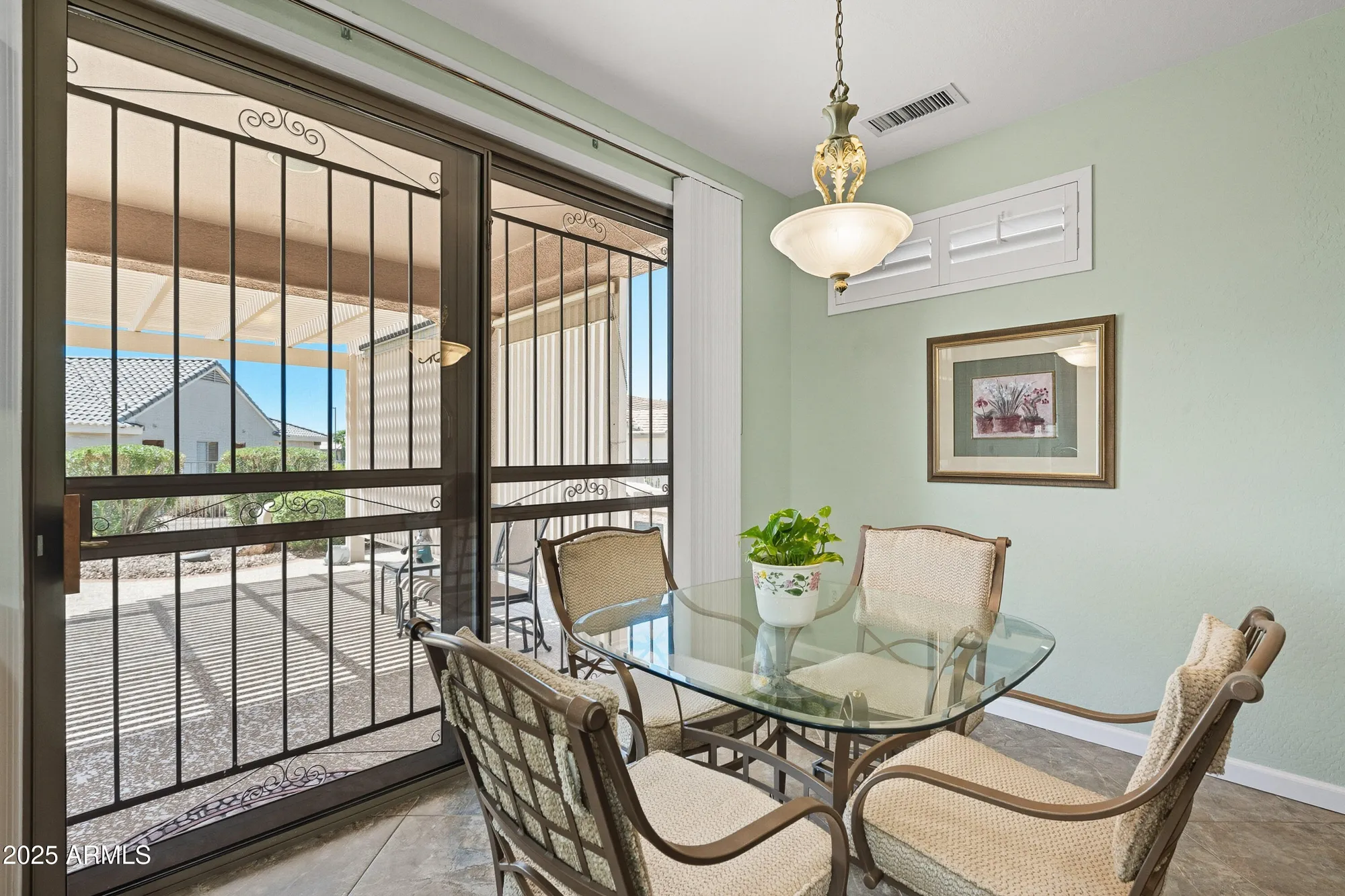 Property Slideshow image 13 of 44 | 15309 w summerwind ln, Surprise, AZ, 85374