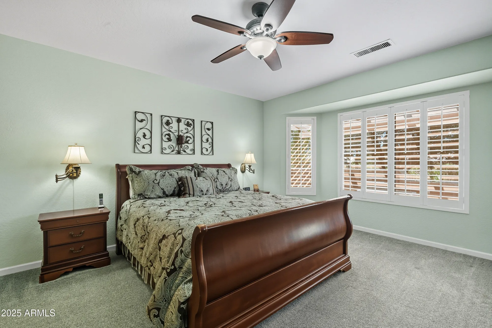 Property Slideshow image 17 of 44 | 15309 w summerwind ln, Surprise, AZ, 85374