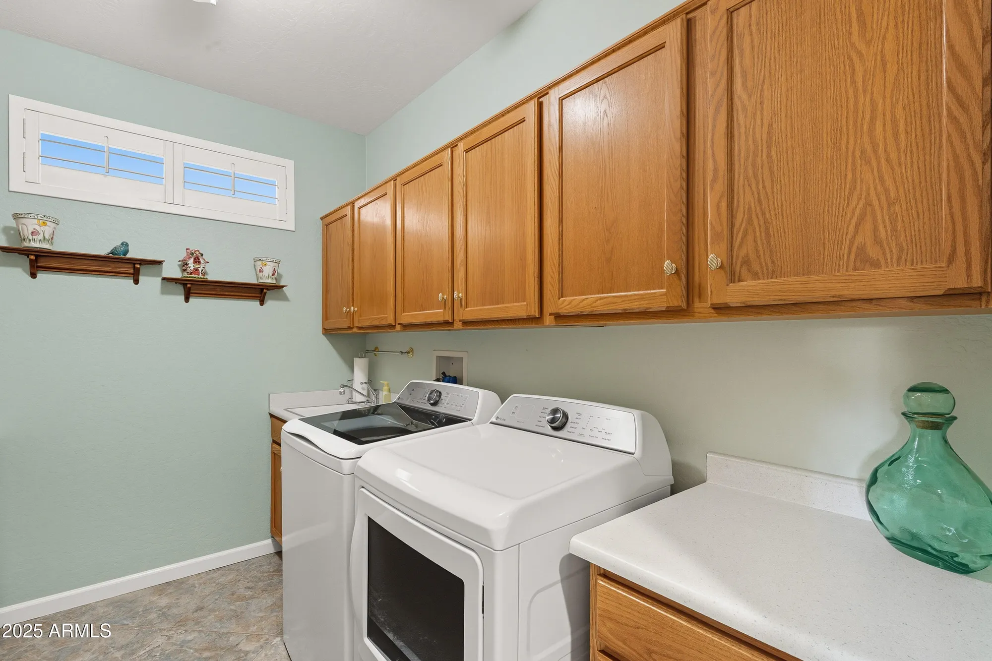 Property Slideshow image 23 of 44 | 15309 w summerwind ln, Surprise, AZ, 85374