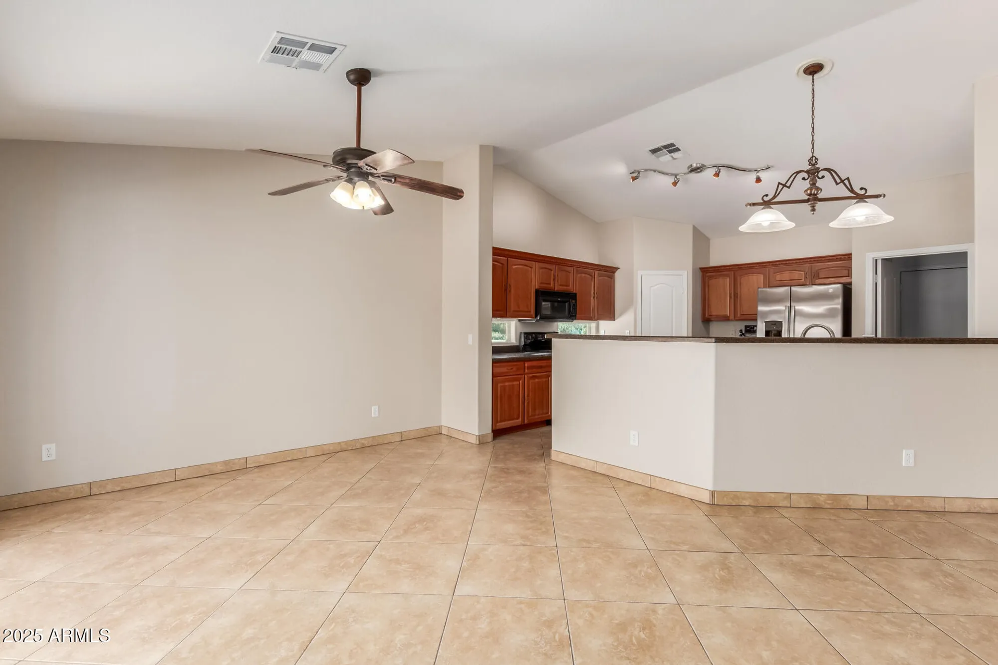 Property Slideshow image 9 of 37 | 108 s los cielos ln, Casa Grande, AZ, 85194