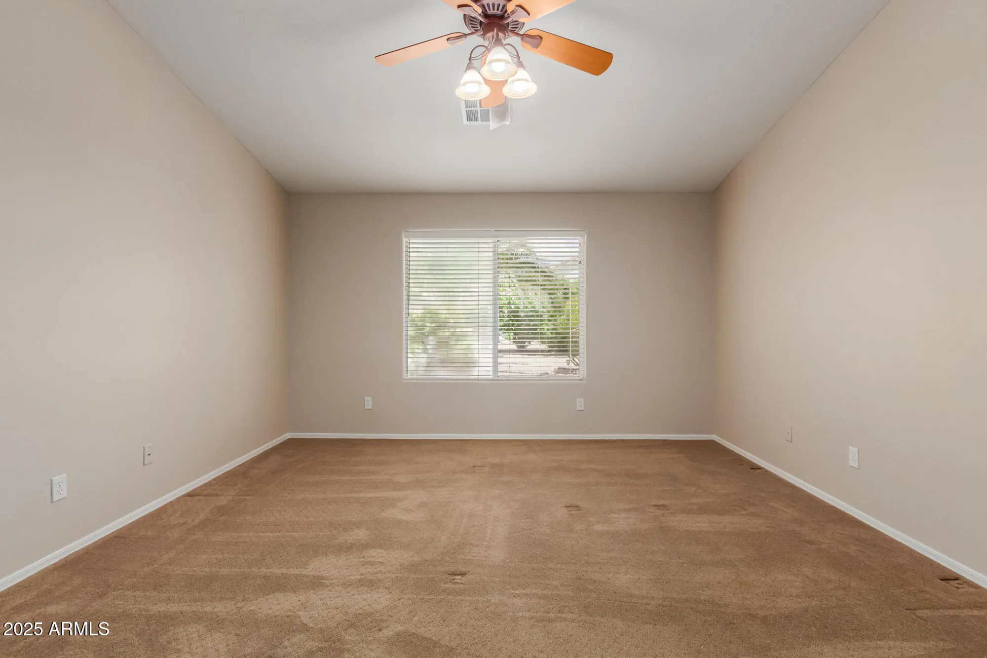 Property Slideshow image 13 of 37 | 108 s los cielos ln, Casa Grande, AZ, 85194