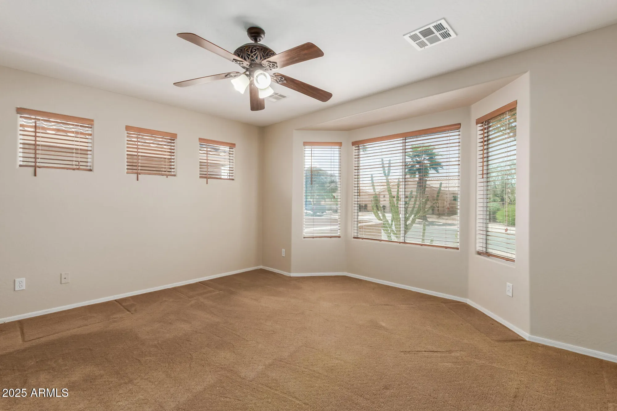 Property Slideshow image 17 of 37 | 108 s los cielos ln, Casa Grande, AZ, 85194