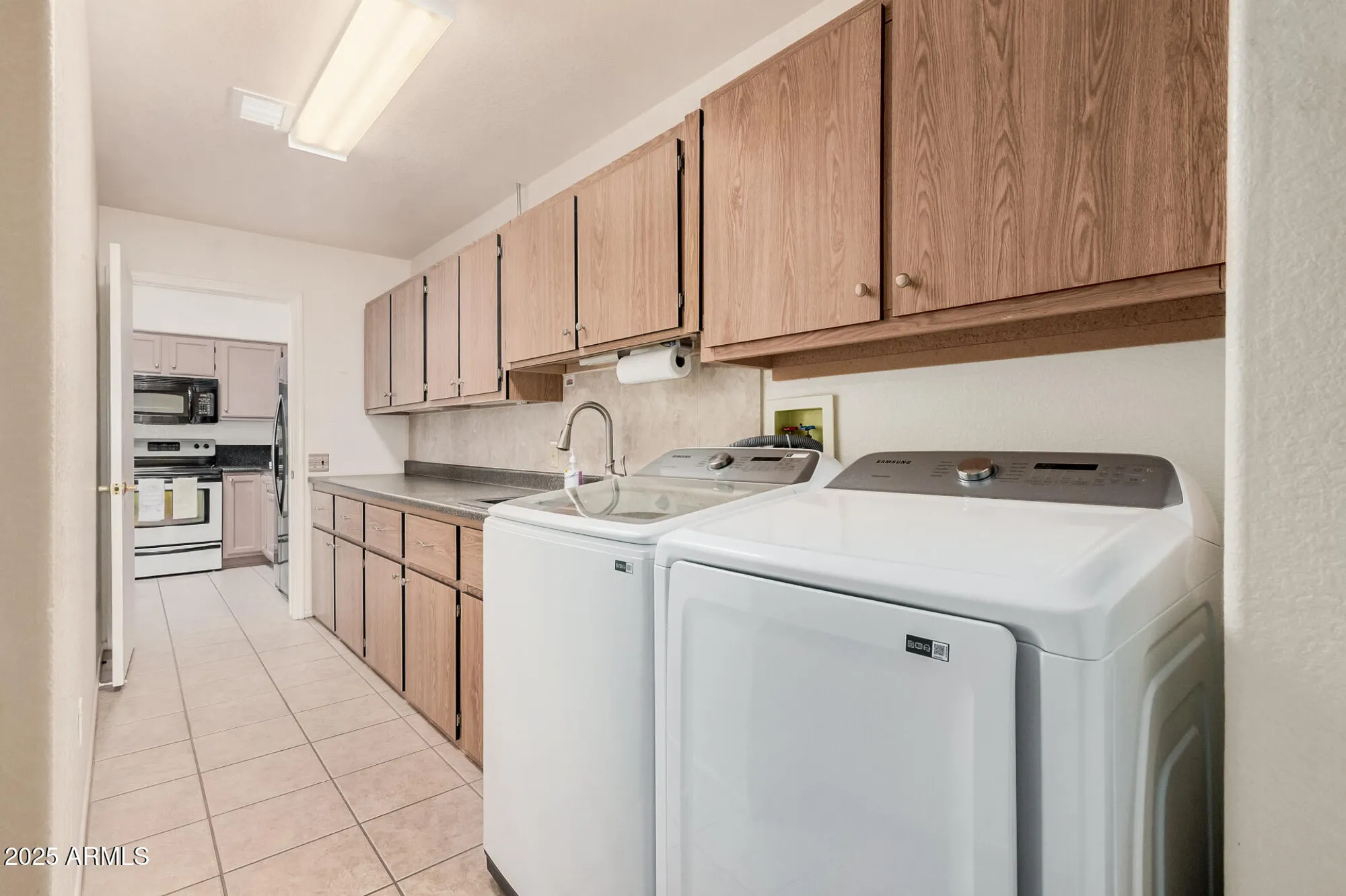 Property Slideshow image 13 of 33 | 21768 n verde ridge dr, Sun City West, AZ, 85375