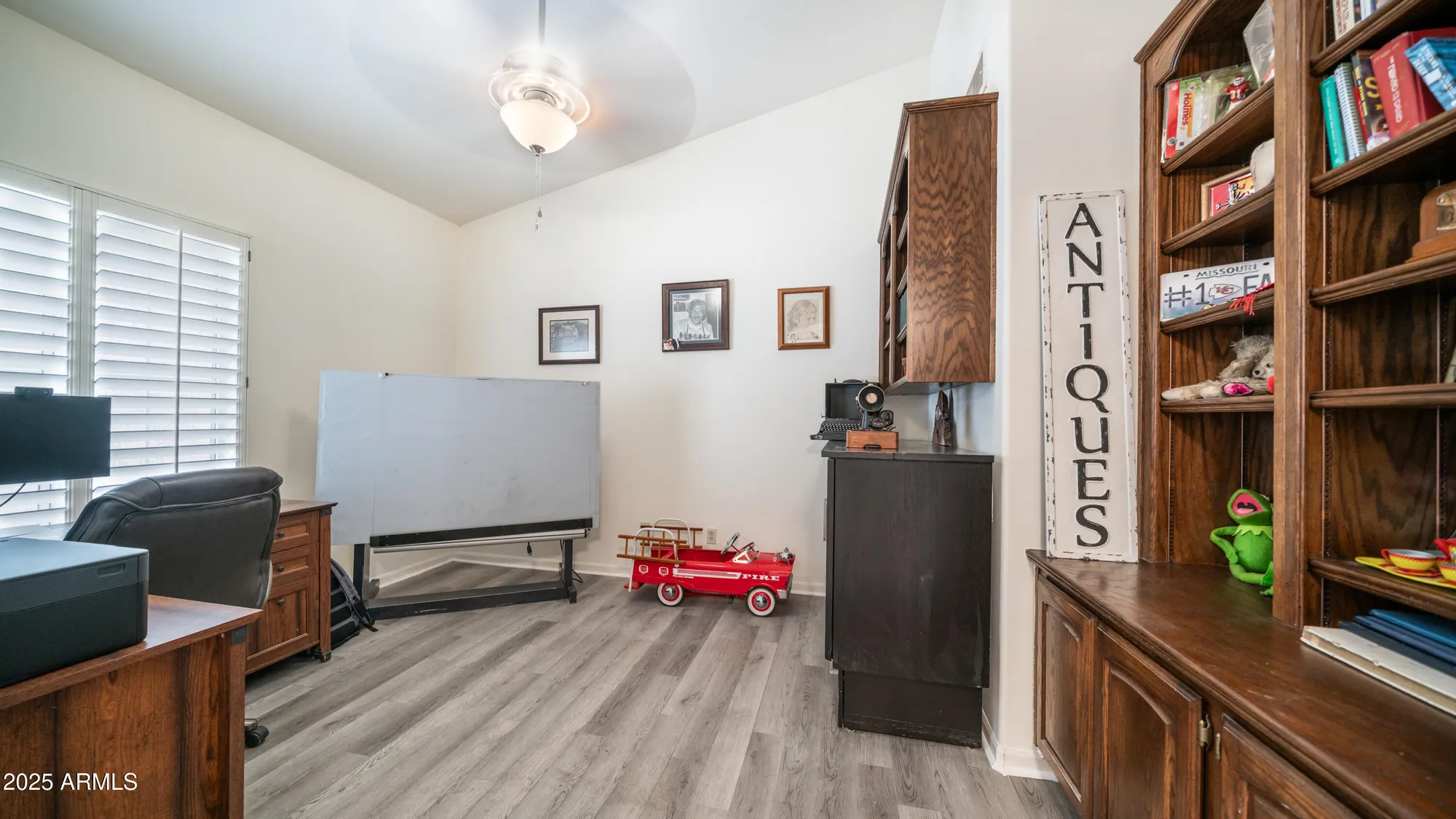 Property Slideshow image 9 of 64 | 10533 e nacoma dr, Sun Lakes, AZ, 85248