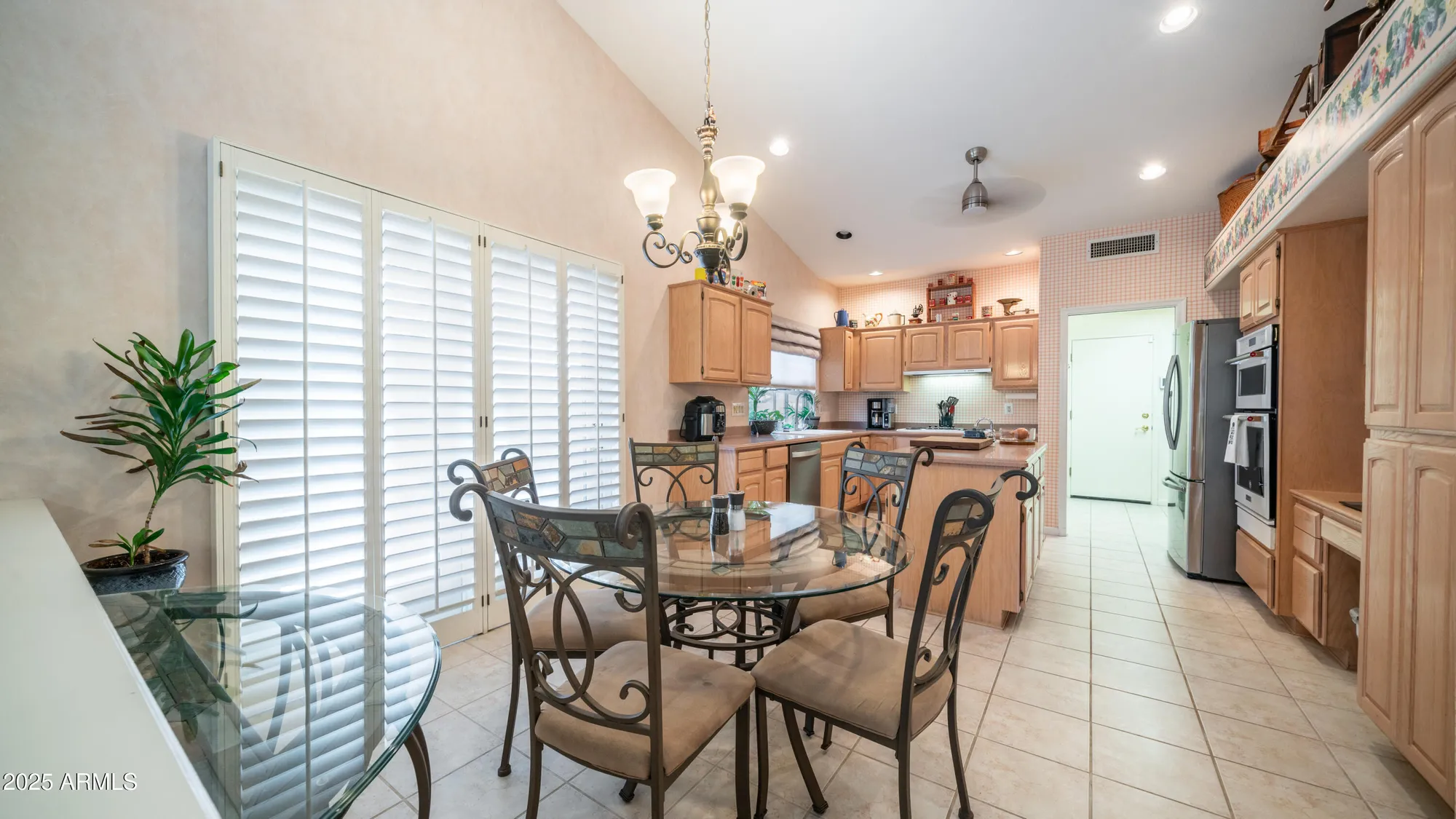 Property Slideshow image 14 of 64 | 10533 e nacoma dr, Sun Lakes, AZ, 85248