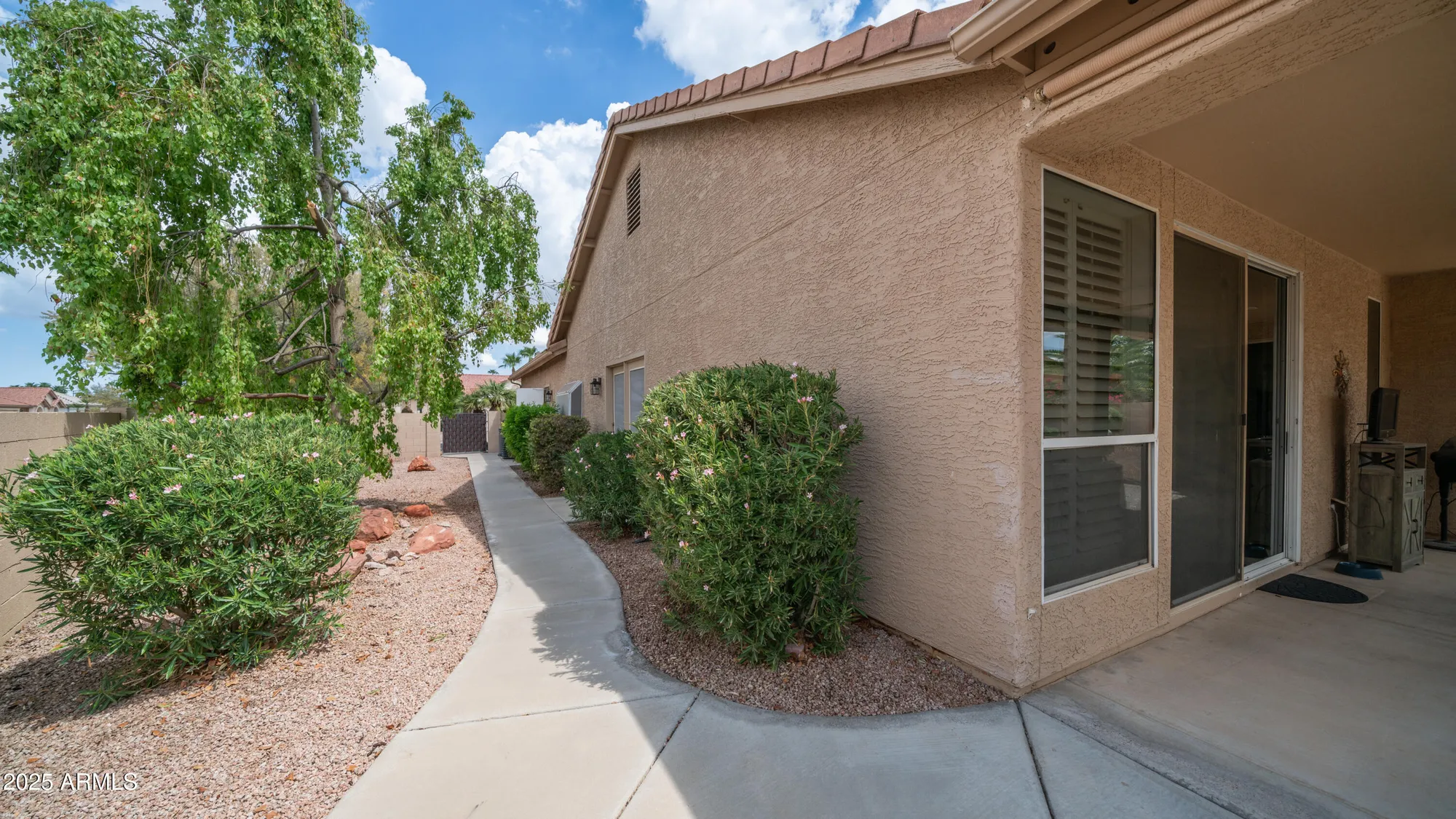 Property Slideshow image 34 of 64 | 10533 e nacoma dr, Sun Lakes, AZ, 85248