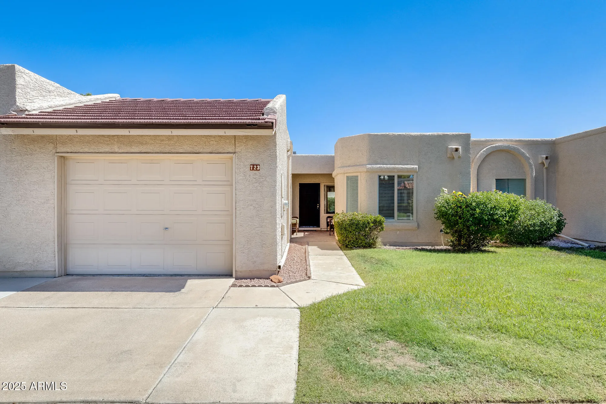 Property Slideshow image 2 of 26 | 723 s palo verde way, Mesa, AZ, 85208