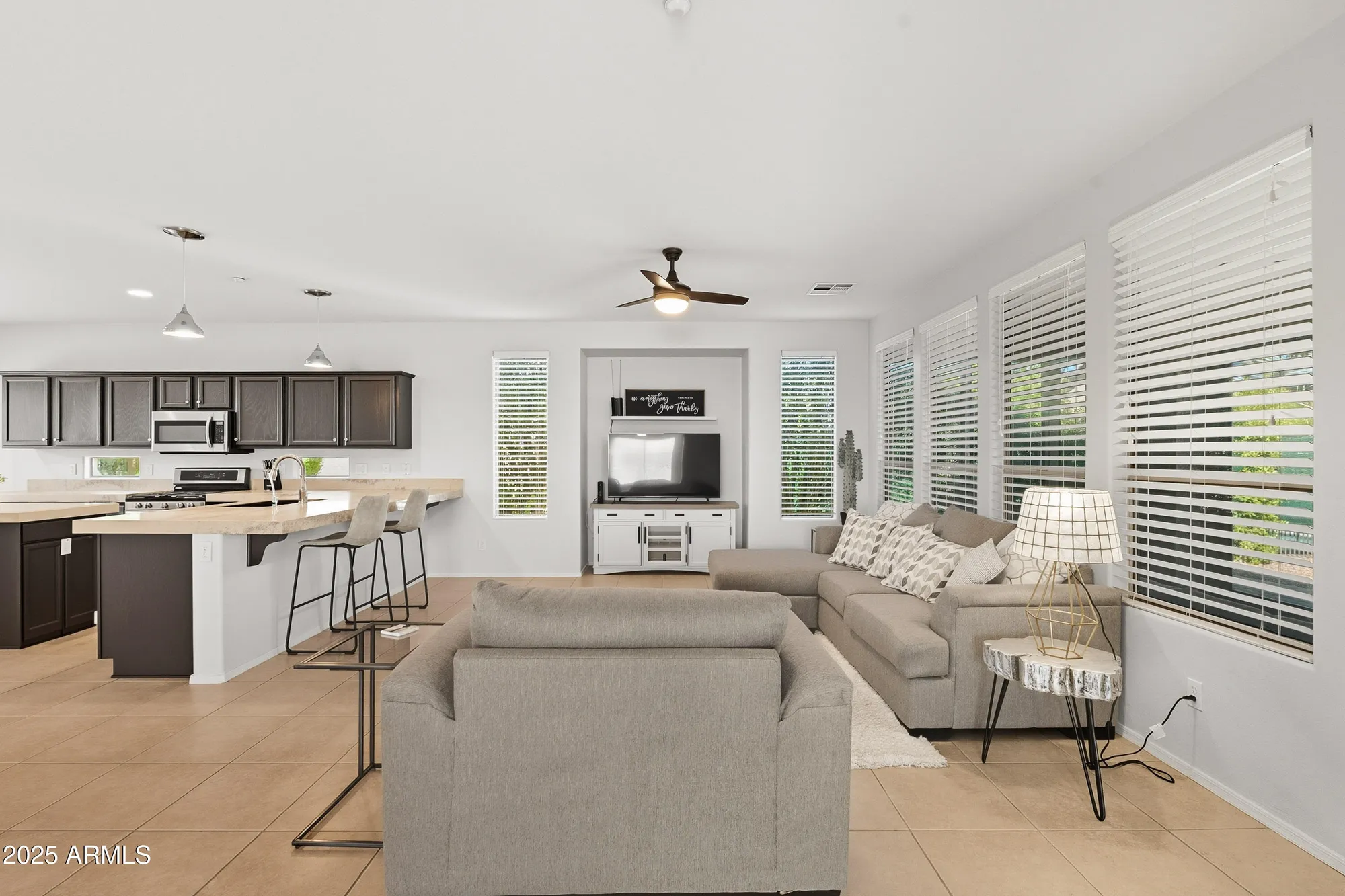 Property Slideshow image 12 of 75 | 12368 w running deer trl, Peoria, AZ, 85383