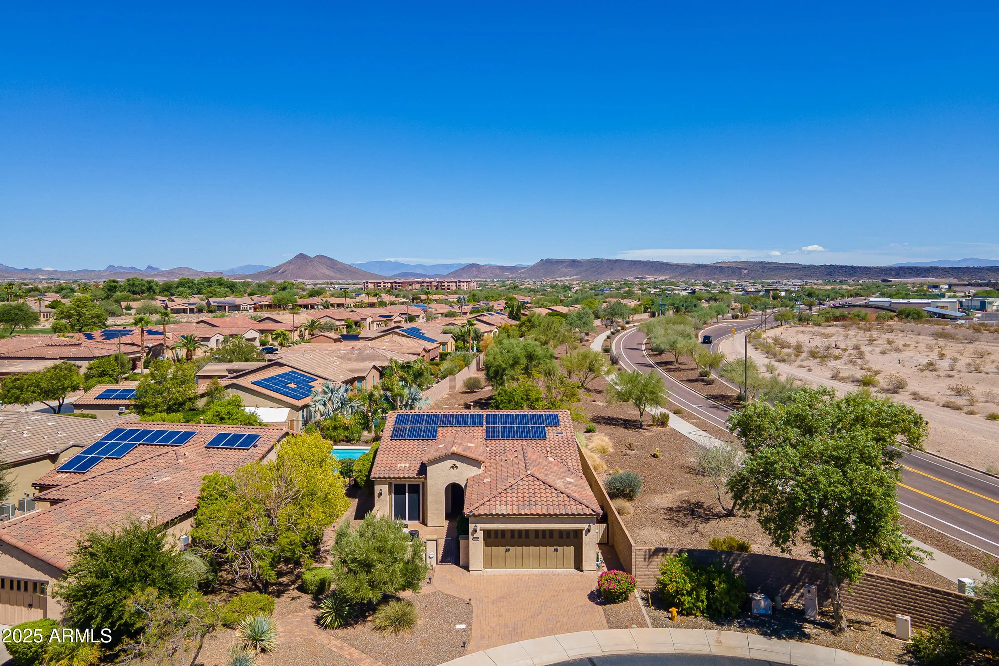 Property Slideshow image 45 of 75 | 12368 w running deer trl, Peoria, AZ, 85383