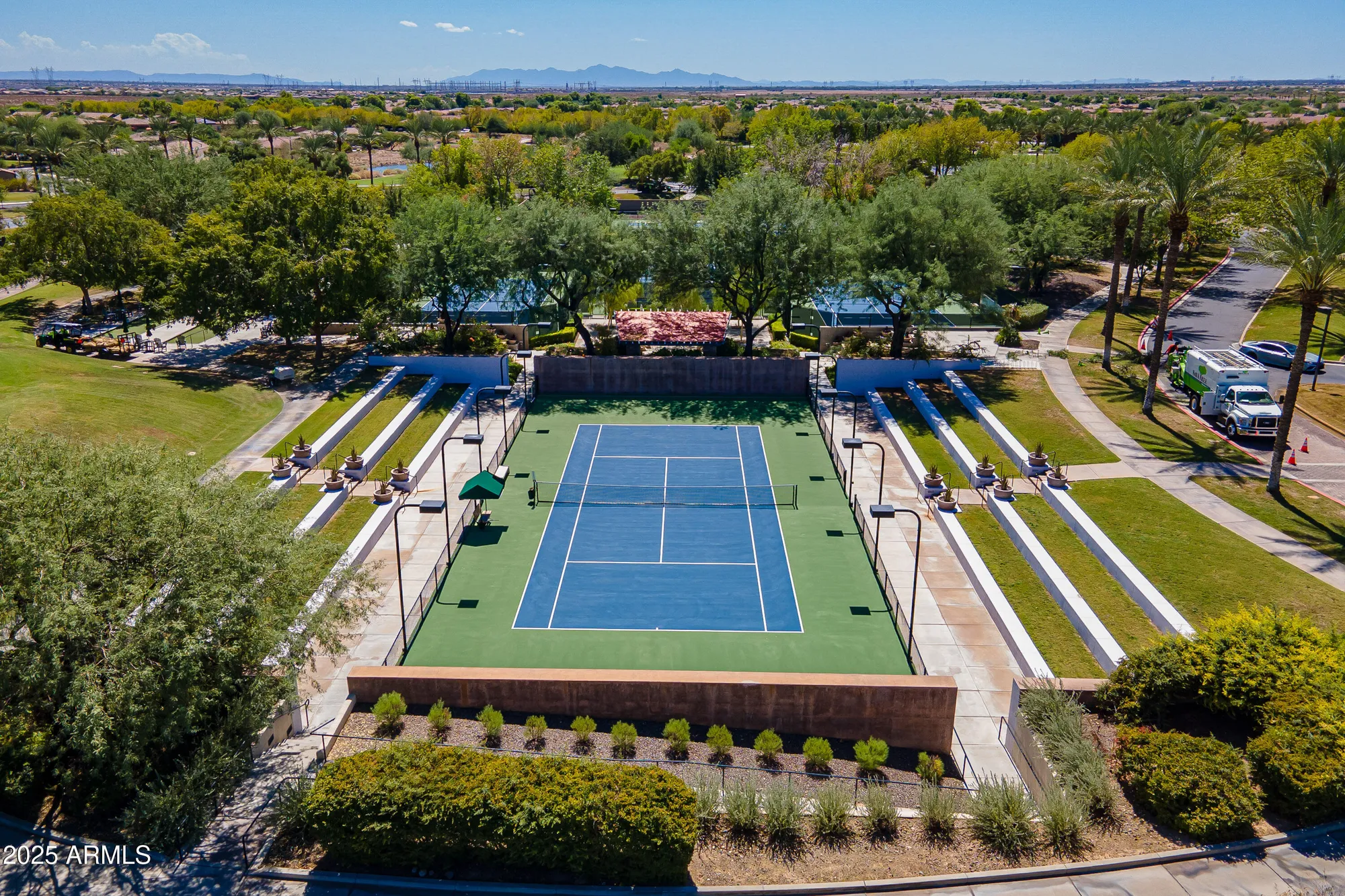 Property Slideshow image 50 of 75 | 12368 w running deer trl, Peoria, AZ, 85383