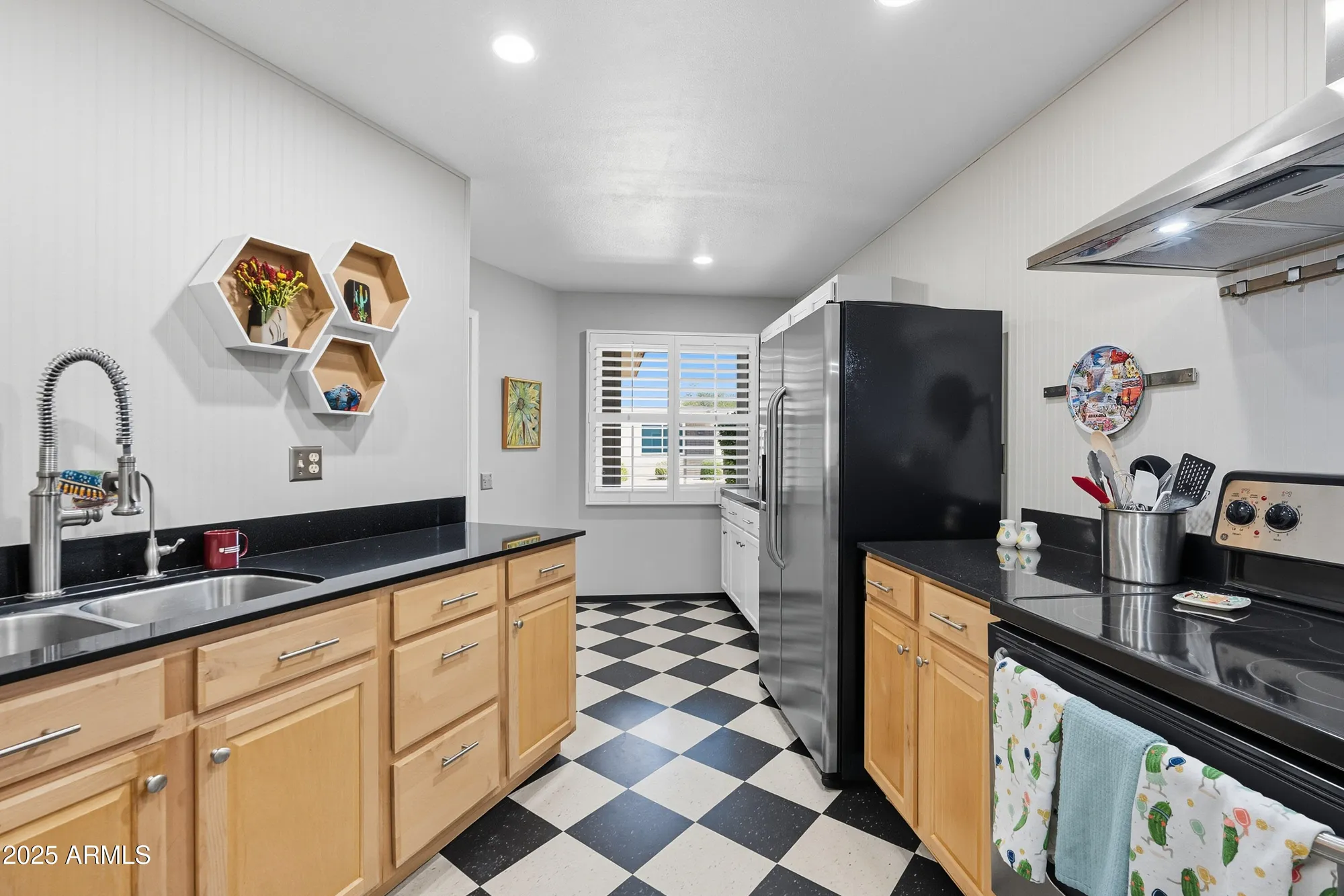 Property Slideshow image 4 of 28 | 16801 n 103rd ave, Sun City, AZ, 85351