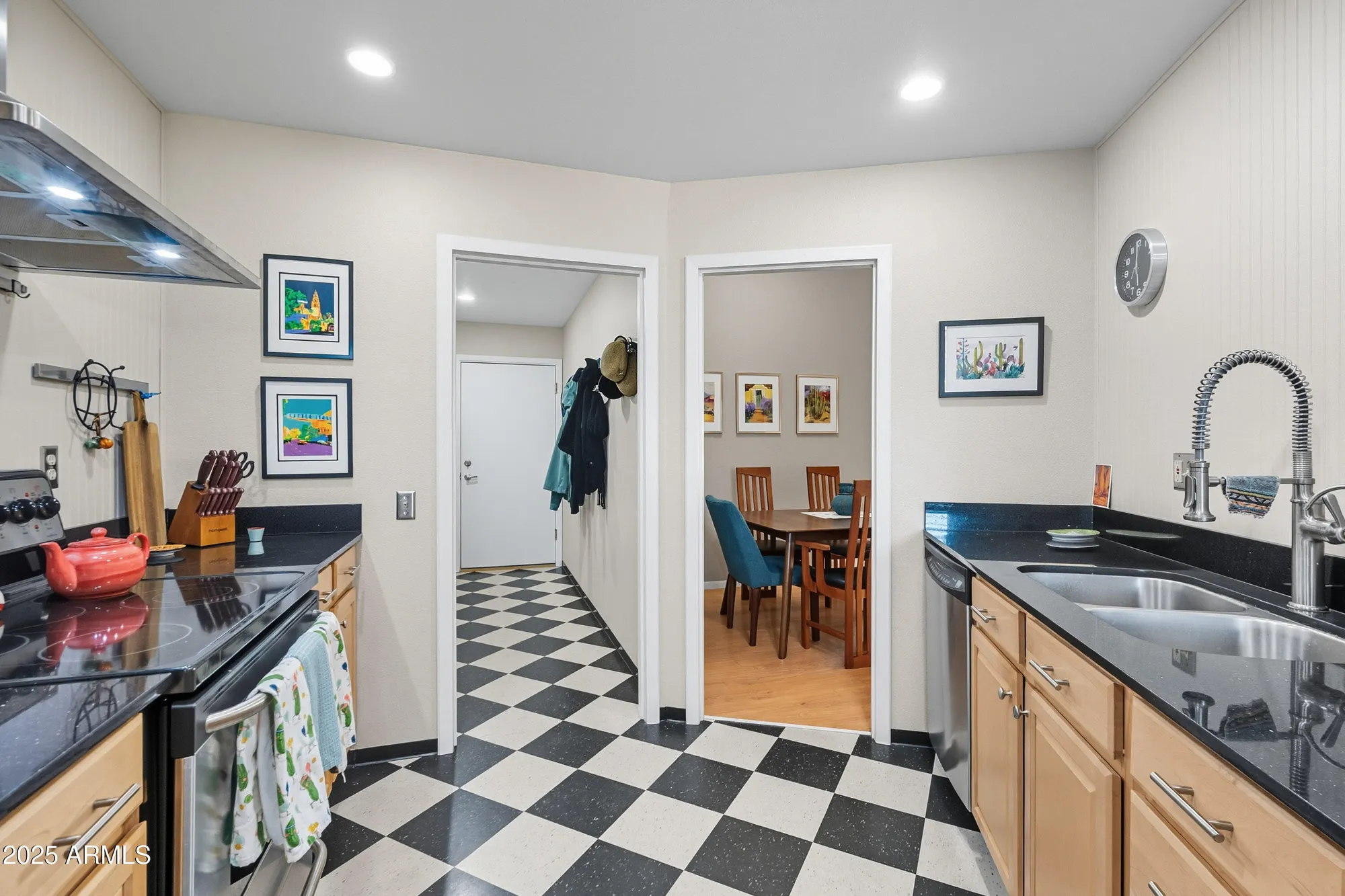 Property Slideshow image 14 of 28 | 16801 n 103rd ave, Sun City, AZ, 85351