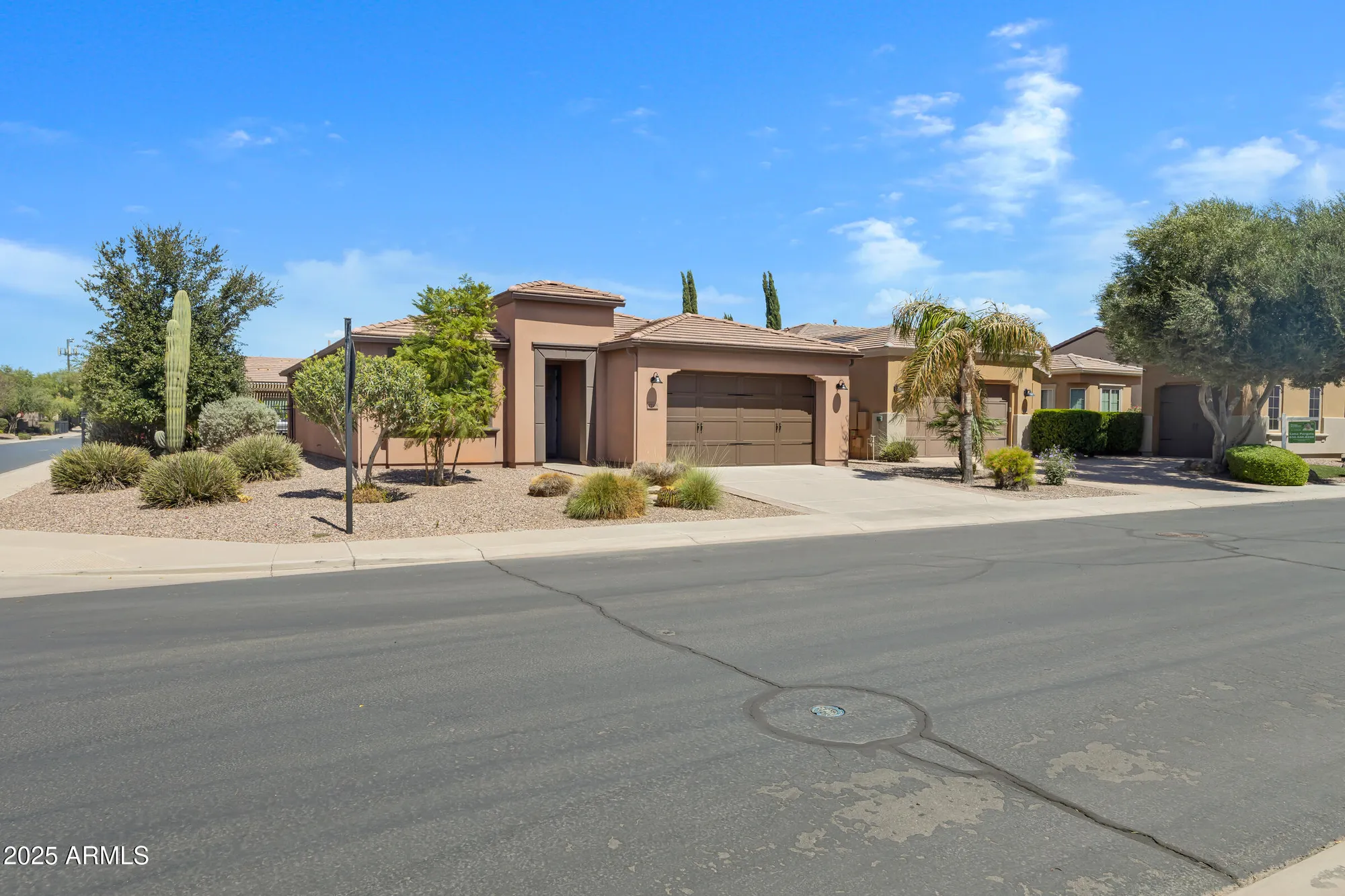 Property Slideshow image 2 of 64 | 1746 e harmony way, Queen Creek, AZ, 85140
