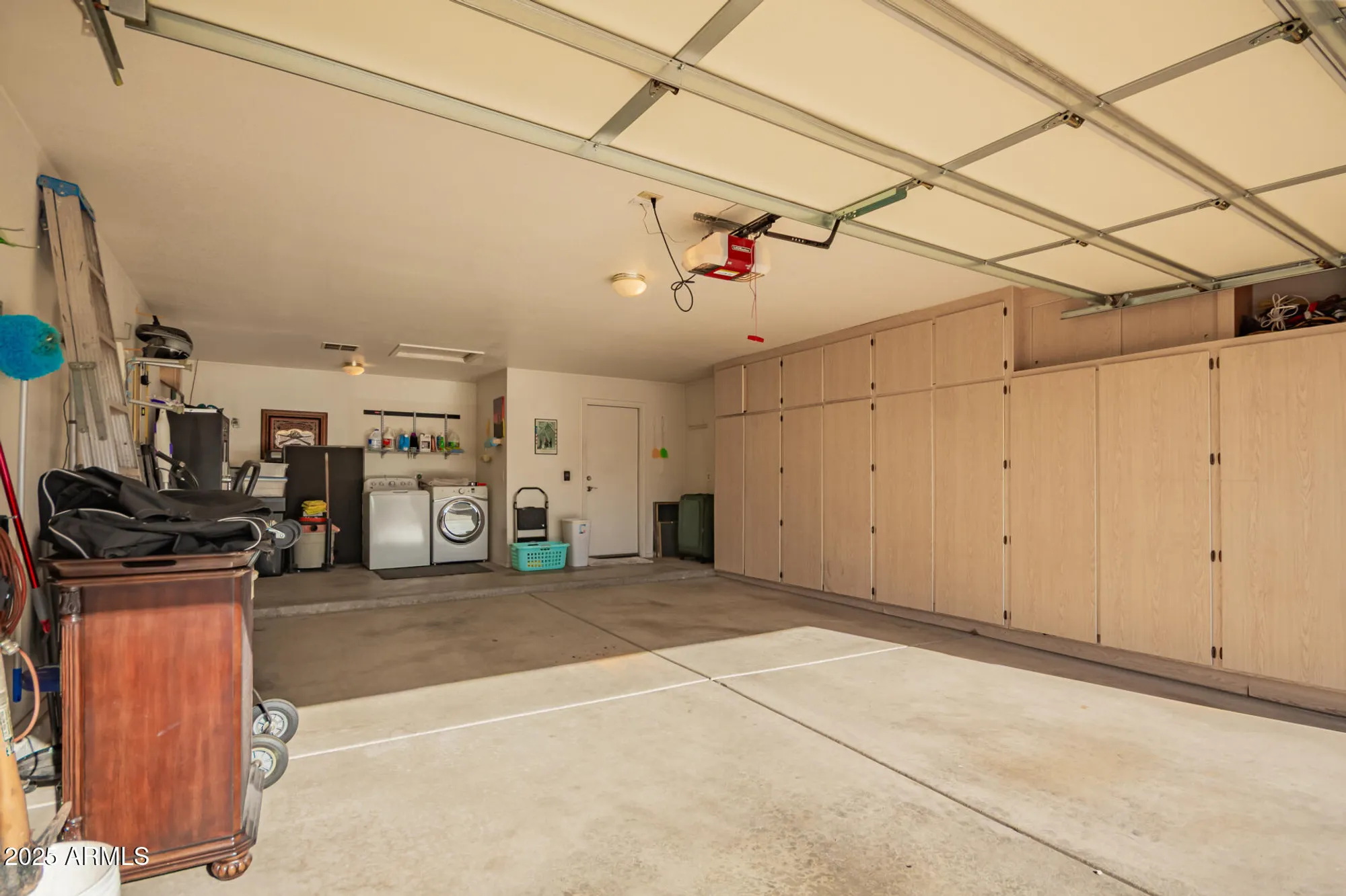 Property Slideshow image 12 of 33 | 19817 n 92nd ave, Peoria, AZ, 85382