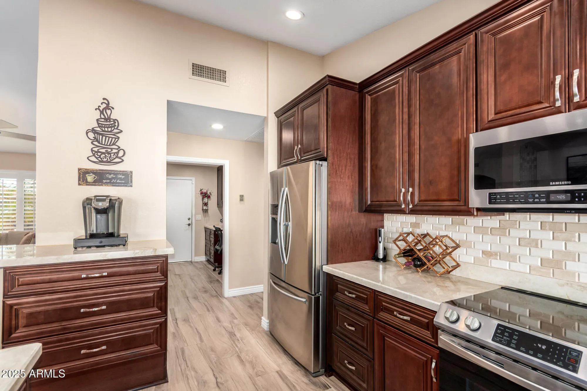 Property Slideshow image 19 of 33 | 19817 n 92nd ave, Peoria, AZ, 85382