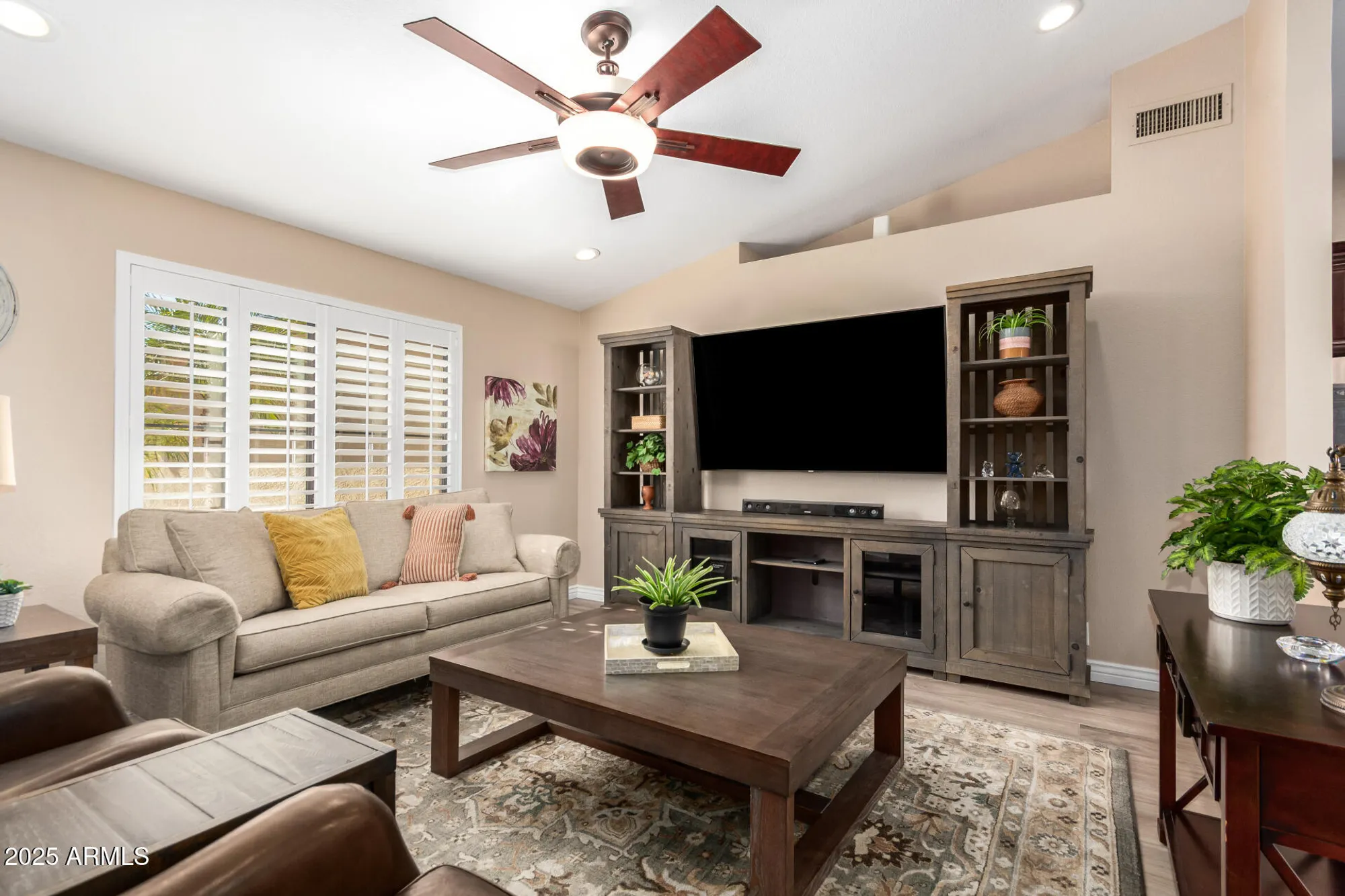 Property Slideshow image 2 of 33 | 19817 n 92nd ave, Peoria, AZ, 85382