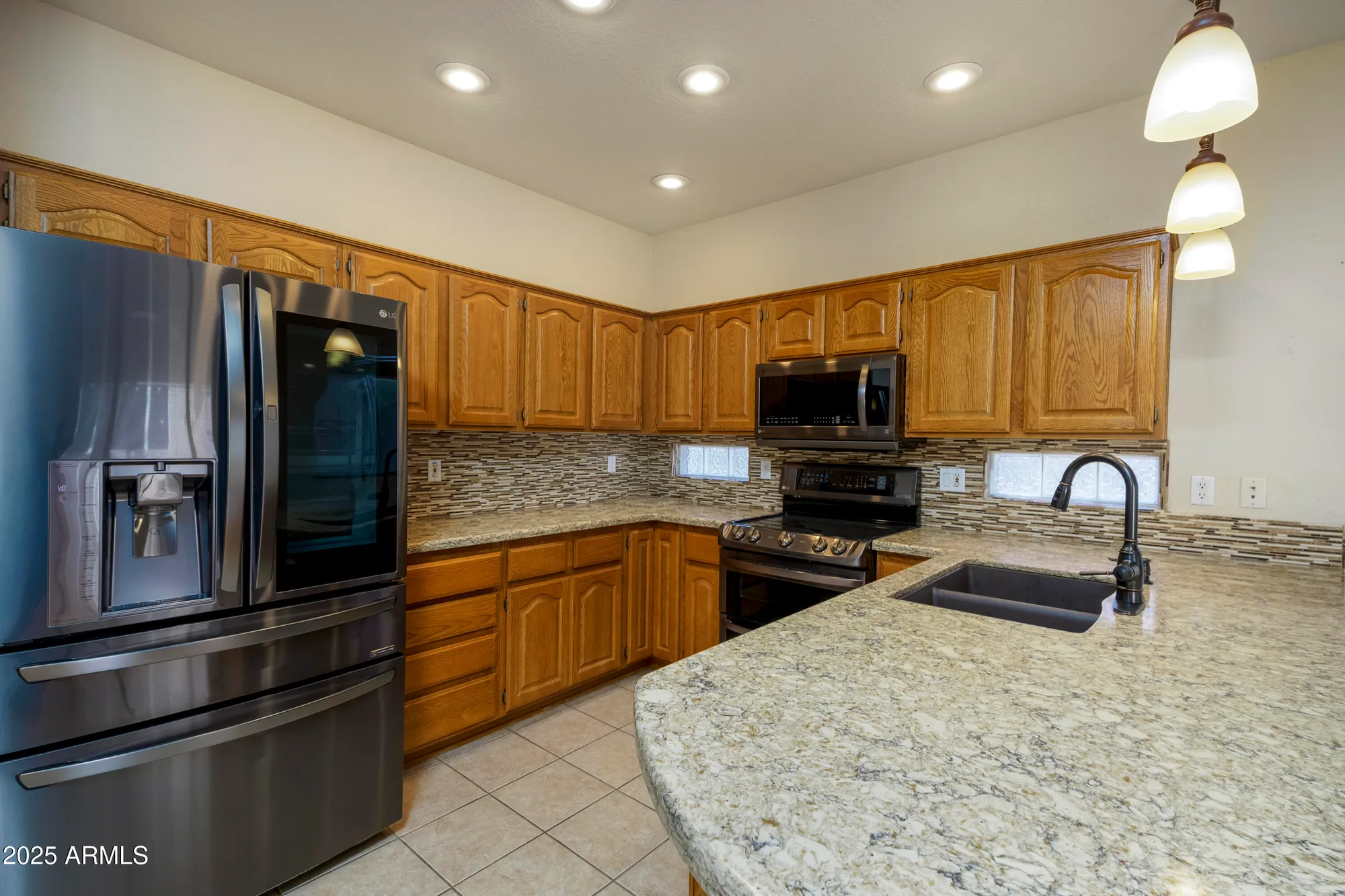 Property Slideshow image 7 of 20 | 2101 s yellow wood 75, Mesa, AZ, 85209