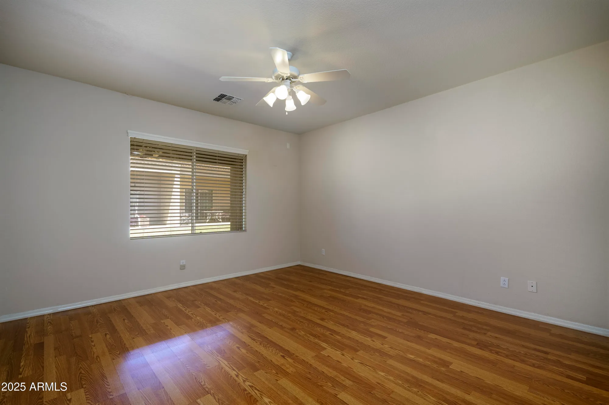 Property Slideshow image 9 of 20 | 2101 s yellow wood 75, Mesa, AZ, 85209