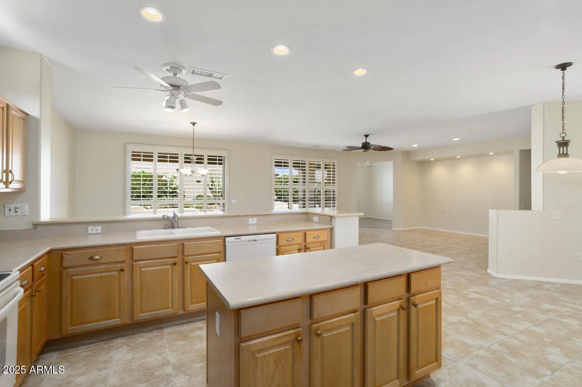 Property Slideshow image 17 of 37 | 15102 w rounders dr, Surprise, AZ, 85374