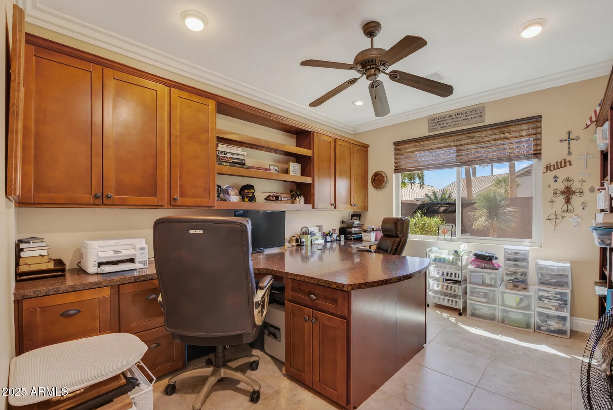 Property Slideshow image 33 of 55 | 17812 n becke ln, Surprise, AZ, 85374