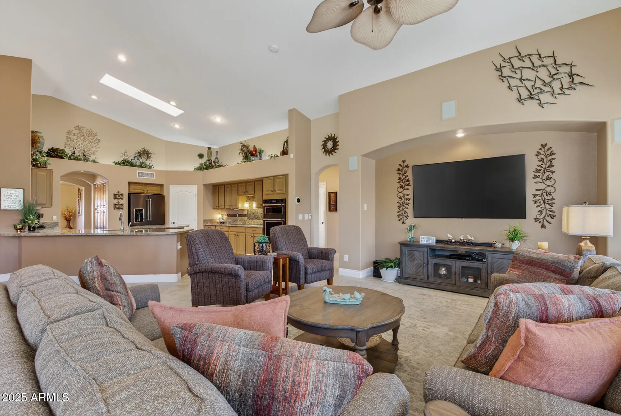 Property Slideshow image 14 of 55 | 17812 n becke ln, Surprise, AZ, 85374