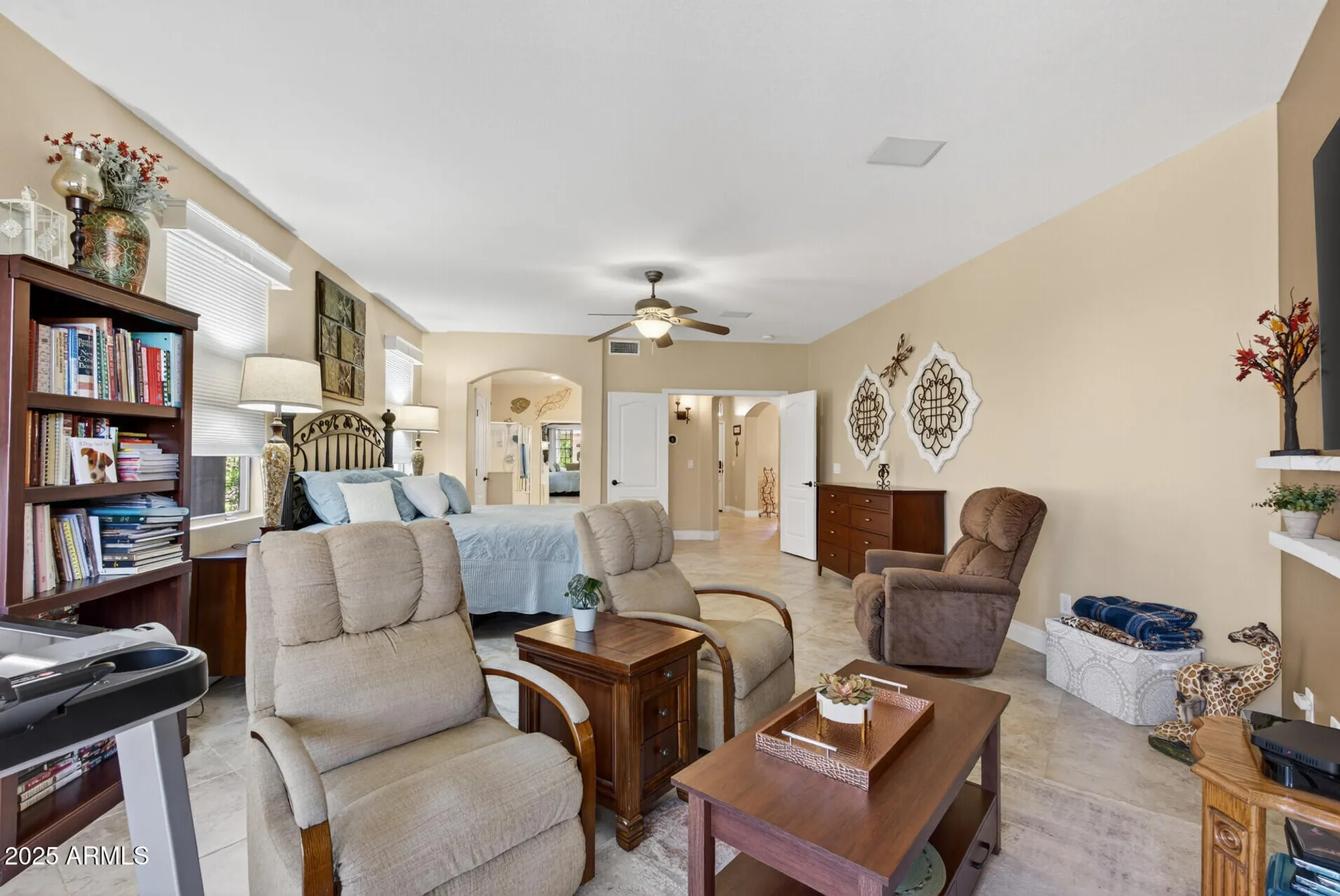 Property Slideshow image 22 of 55 | 17812 n becke ln, Surprise, AZ, 85374