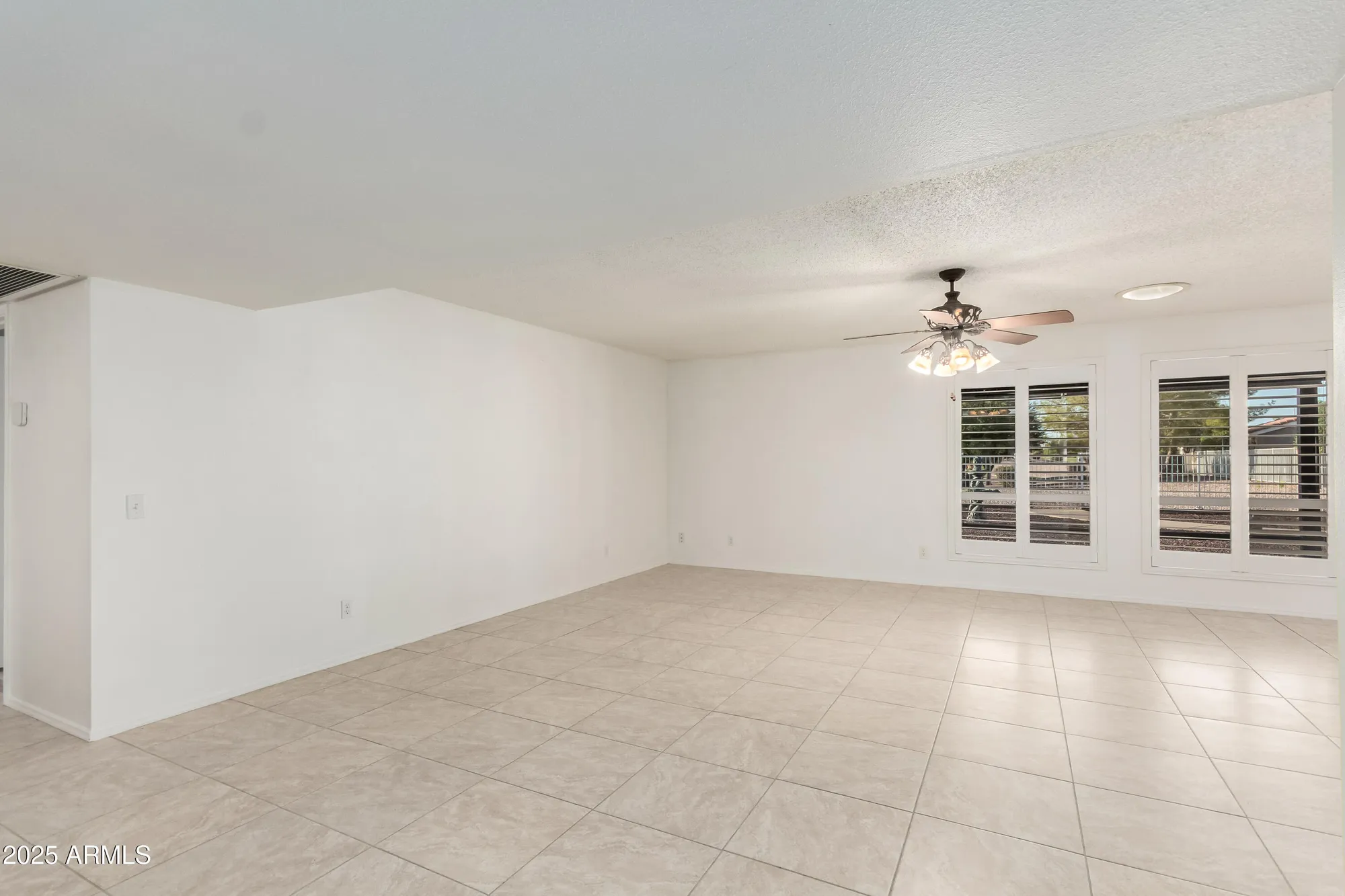 Property Slideshow image 5 of 29 | 9714 e cochise pl, Sun Lakes, AZ, 85248