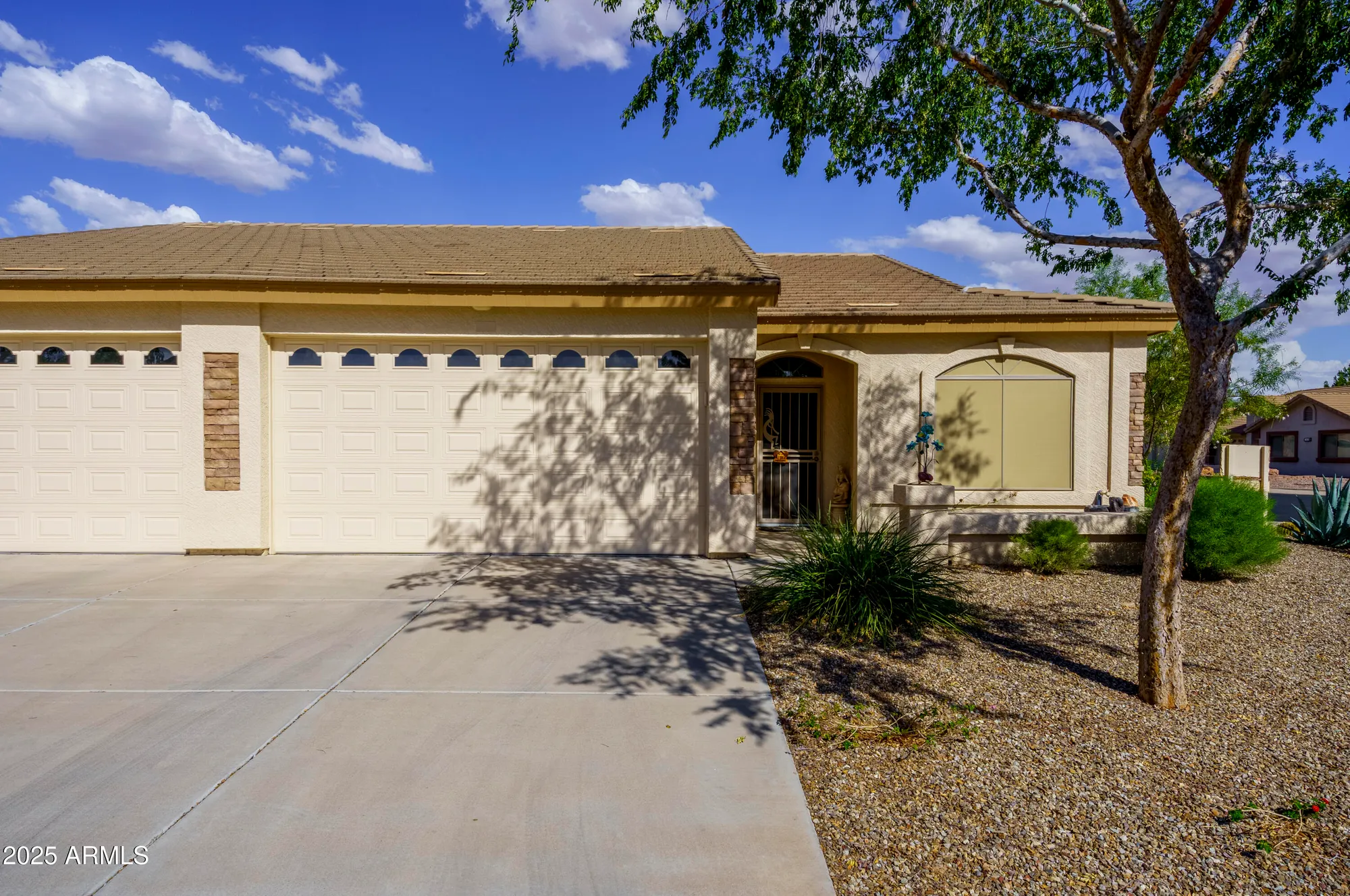 Property Slideshow image 1 of 19 | 10960 e monte ave unit 101, Mesa, AZ, 85209
