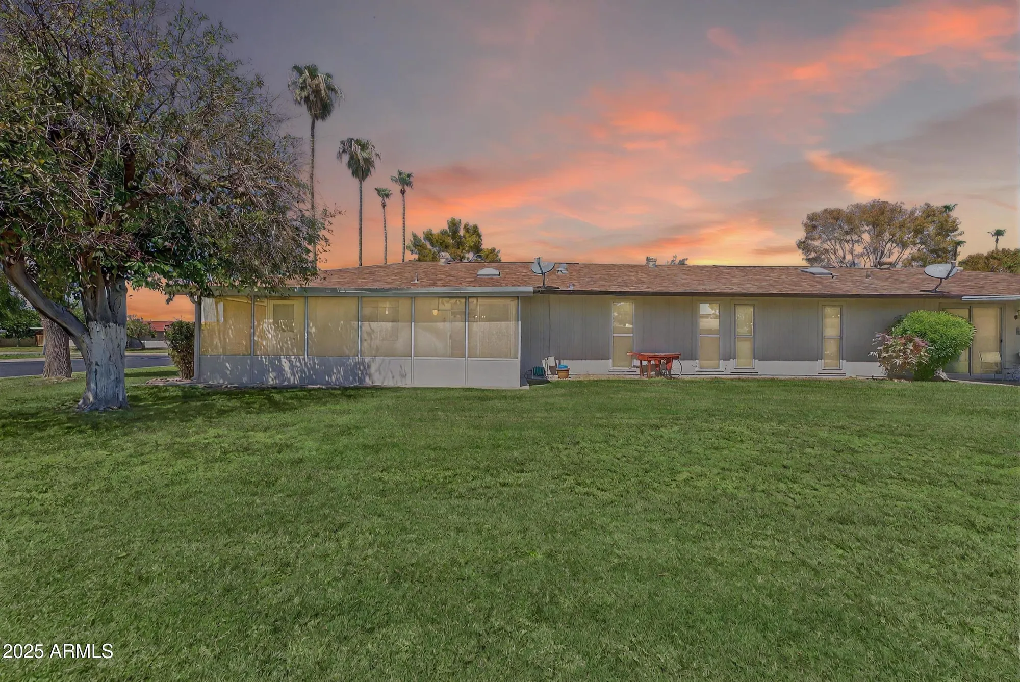 Property Slideshow image 2 of 40 | 9821 w pleasant valley rd, Sun City, AZ, 85351