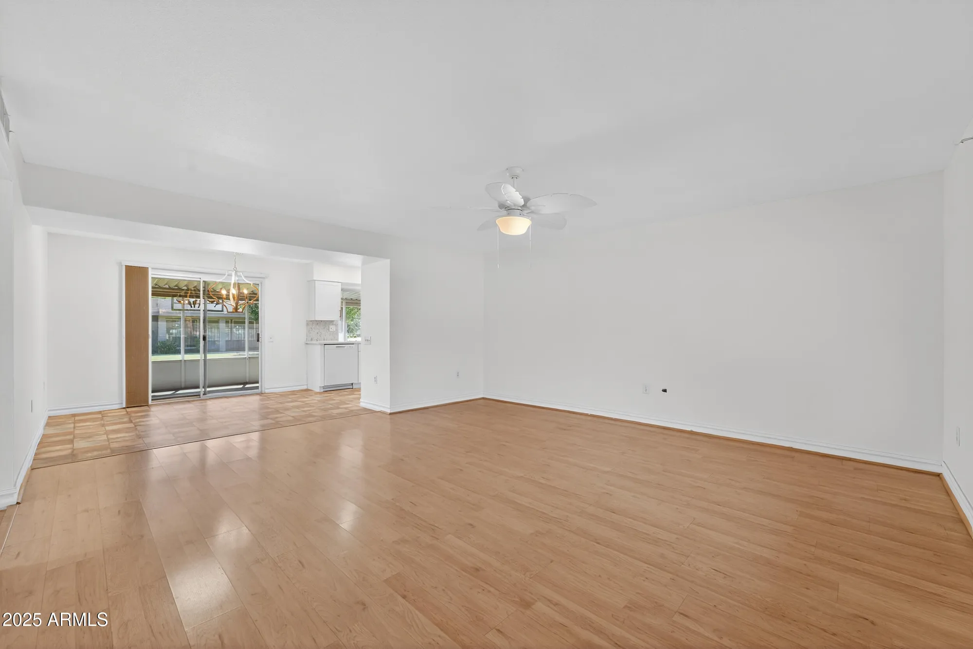 Property Slideshow image 19 of 40 | 9821 w pleasant valley rd, Sun City, AZ, 85351