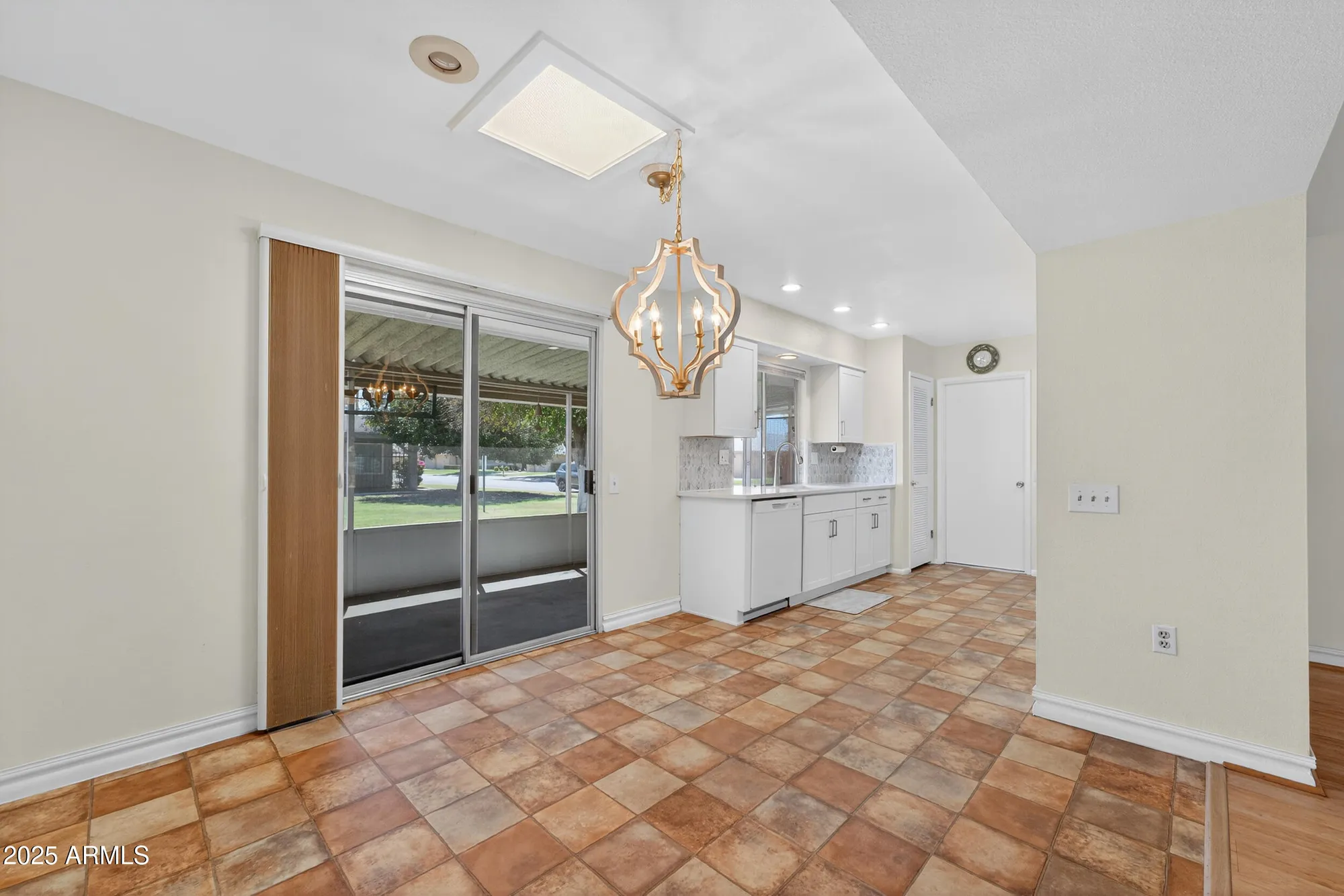 Property Slideshow image 13 of 40 | 9821 w pleasant valley rd, Sun City, AZ, 85351