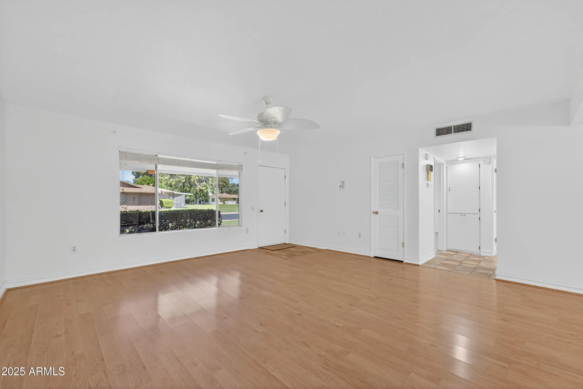 Property Slideshow image 21 of 40 | 9821 w pleasant valley rd, Sun City, AZ, 85351