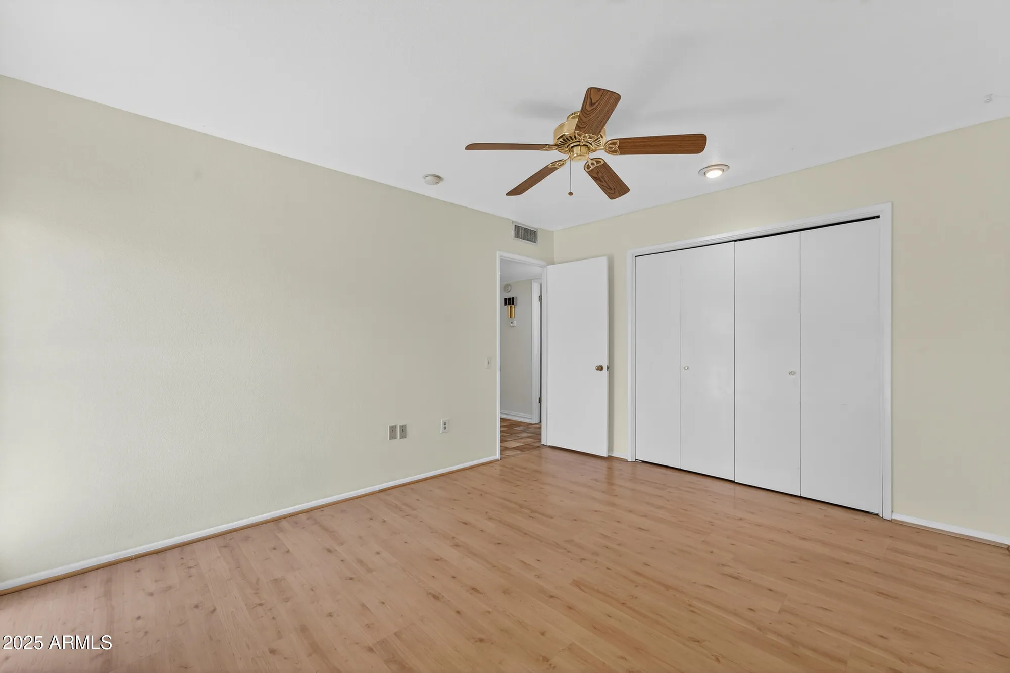 Property Slideshow image 26 of 40 | 9821 w pleasant valley rd, Sun City, AZ, 85351