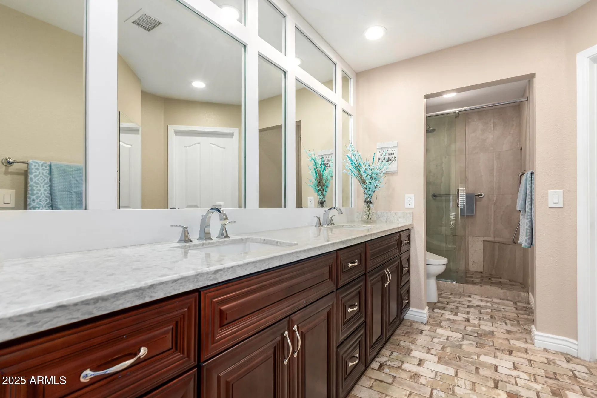 Property Slideshow image 22 of 33 | 19817 n 92nd ave, Peoria, AZ, 85382