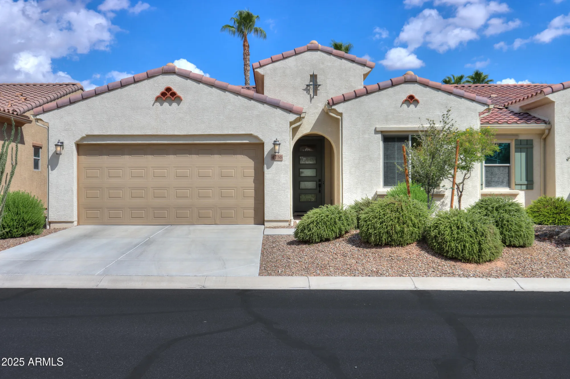 Property Slideshow image 2 of 32 | 4736 w cherry oaks dr, Eloy, AZ, 85131