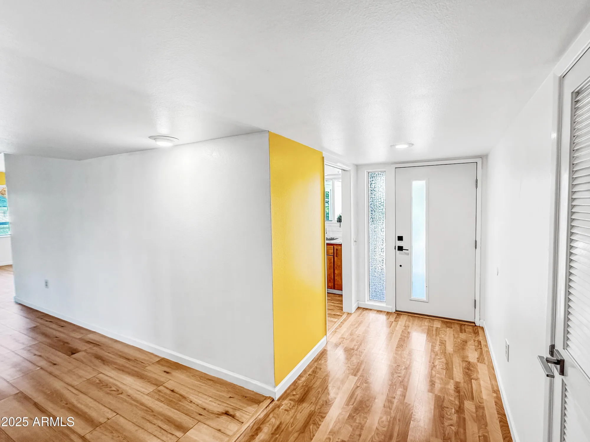 Property Slideshow image 8 of 36 | 17844 n 102nd dr, Sun City, AZ, 85373