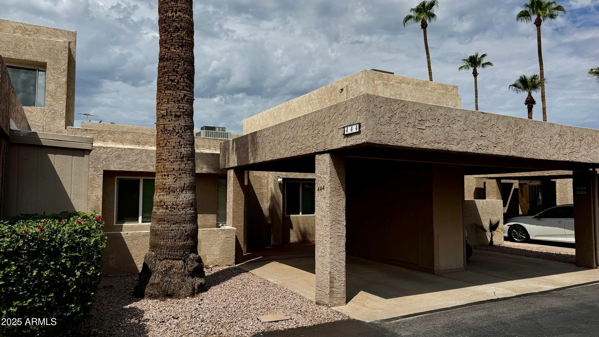 Property Slideshow image 1 of 19 | 444 s desert palm, Mesa, AZ, 85208