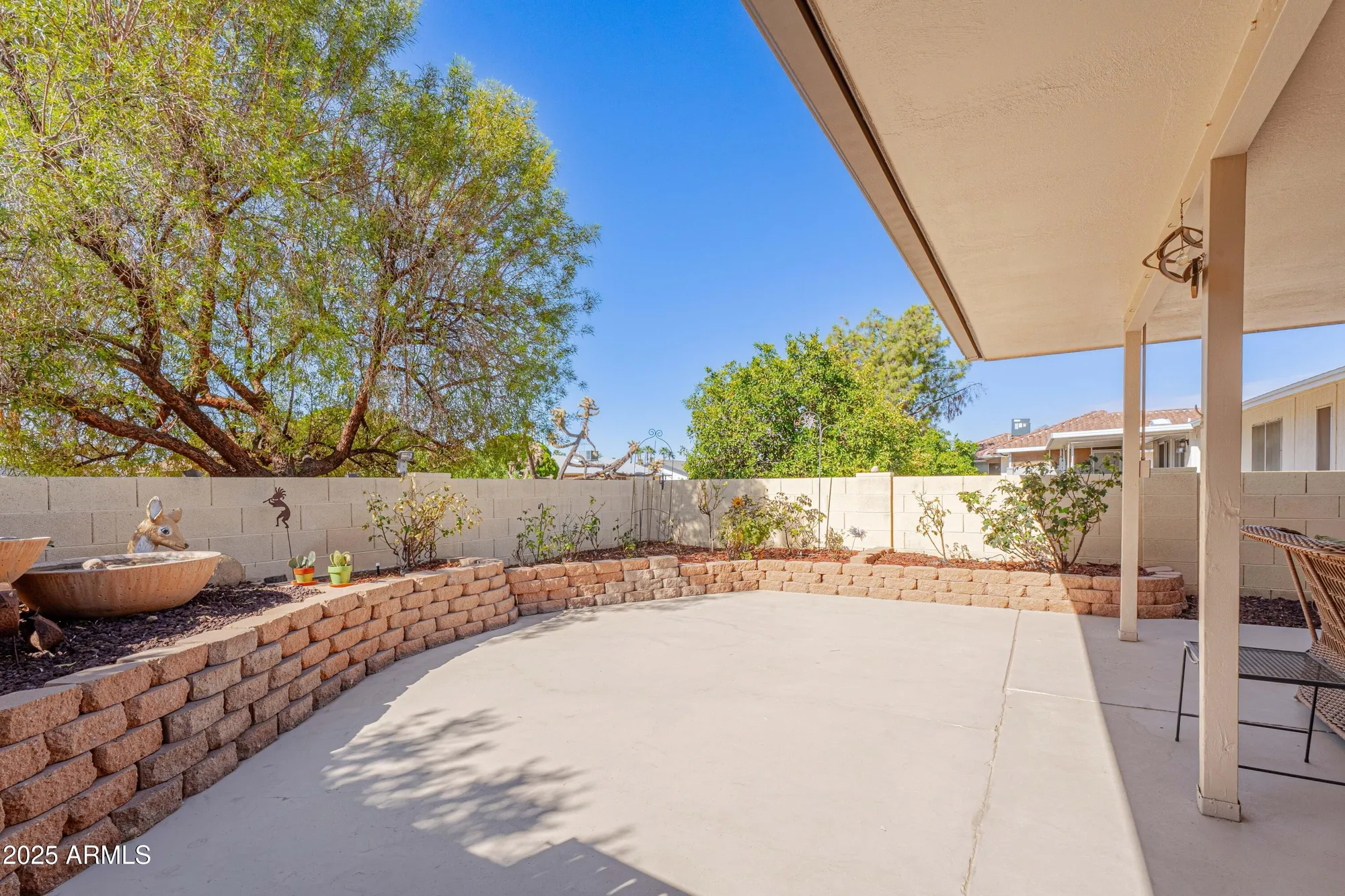 Property Slideshow image 12 of 40 | 9635 w spanish moss ln, Sun City, AZ, 85373