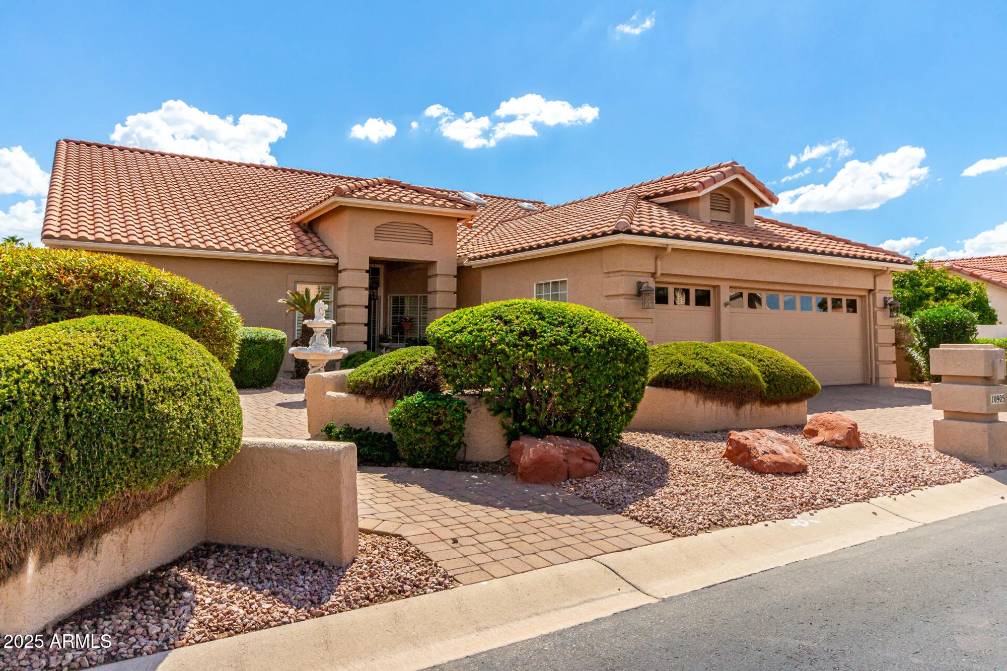 Property Slideshow image 2 of 39 | 10905 e spring creek rd, Sun Lakes, AZ, 85248