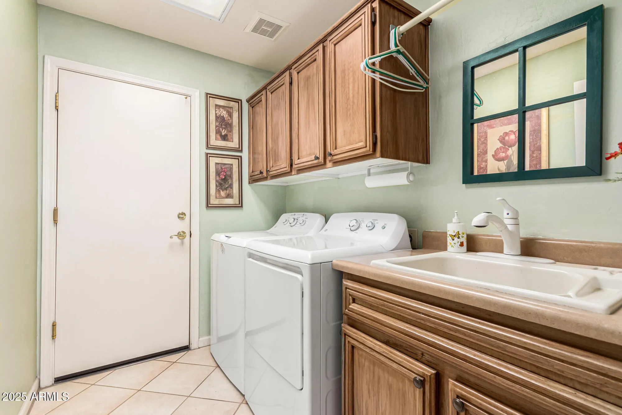 Property Slideshow image 23 of 39 | 10905 e spring creek rd, Sun Lakes, AZ, 85248