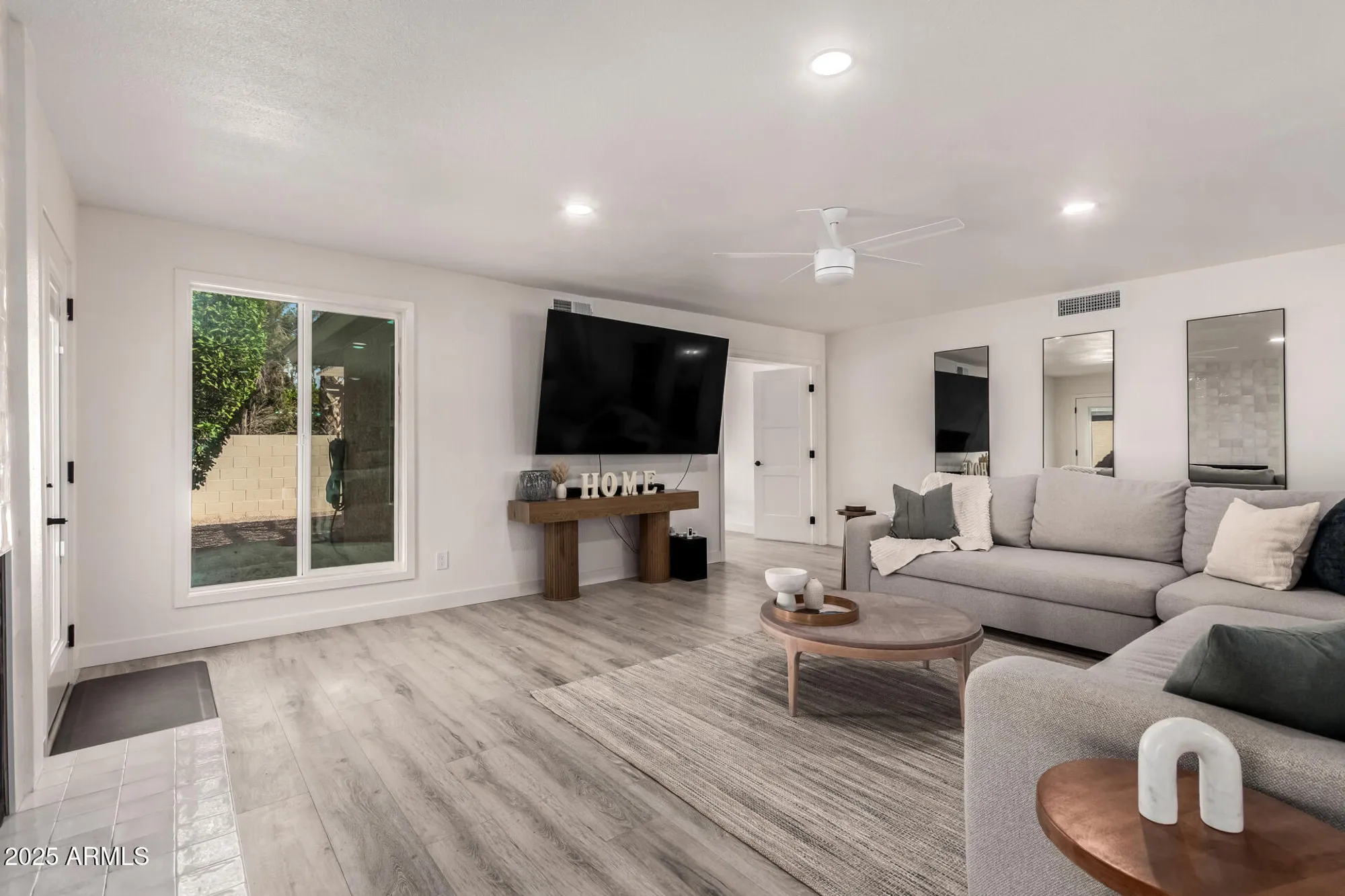 Property Slideshow image 3 of 34 | 26007 s cedarcrest dr, Sun Lakes, AZ, 85248