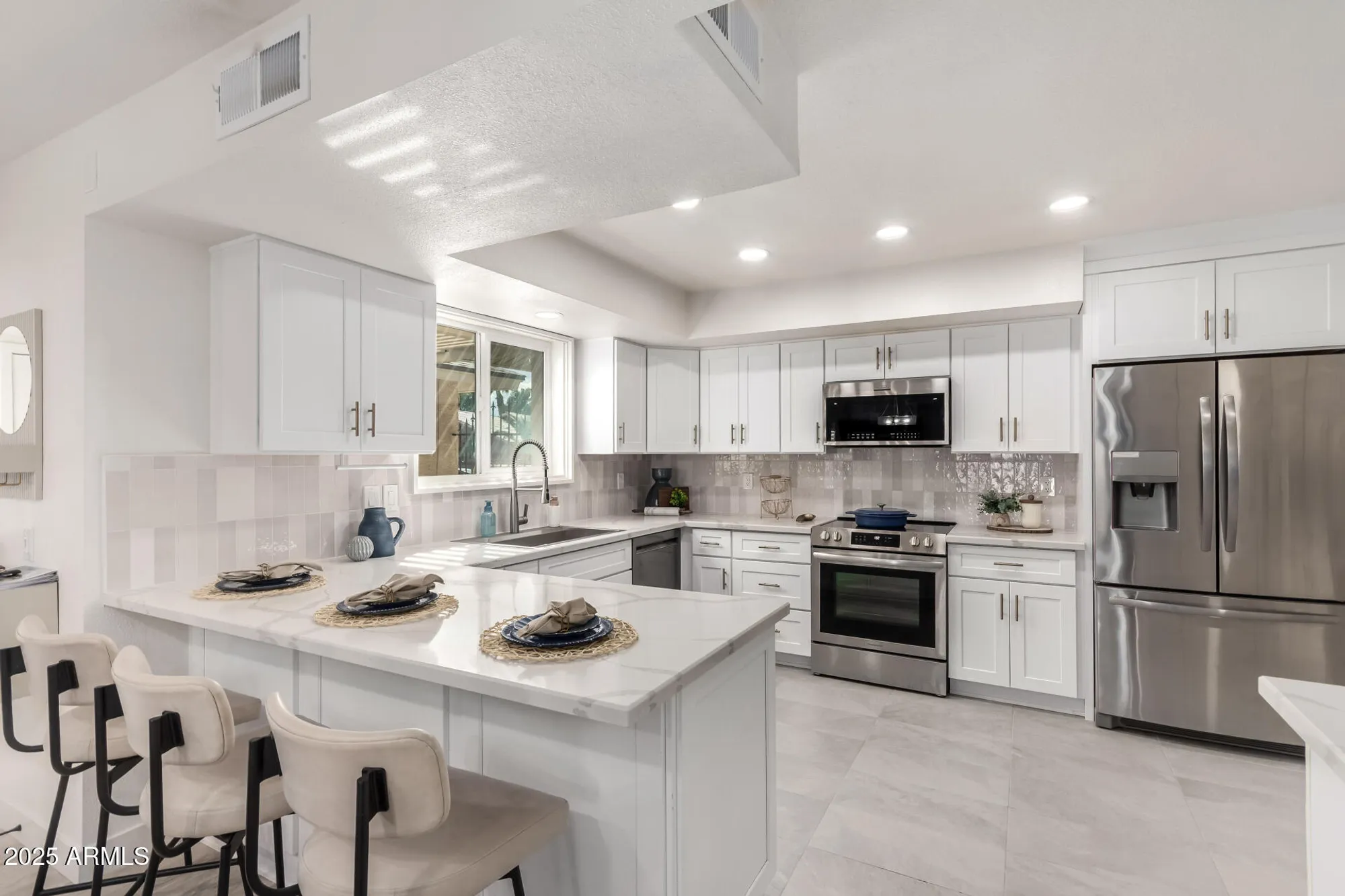 Property Slideshow image 7 of 34 | 26007 s cedarcrest dr, Sun Lakes, AZ, 85248