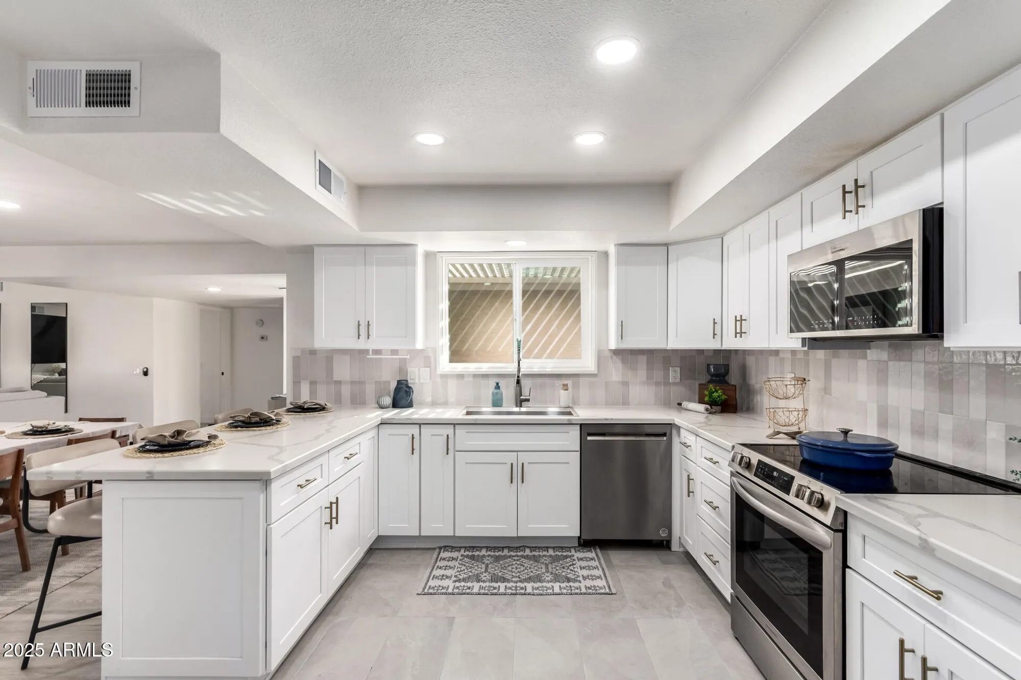 Property Slideshow image 8 of 34 | 26007 s cedarcrest dr, Sun Lakes, AZ, 85248