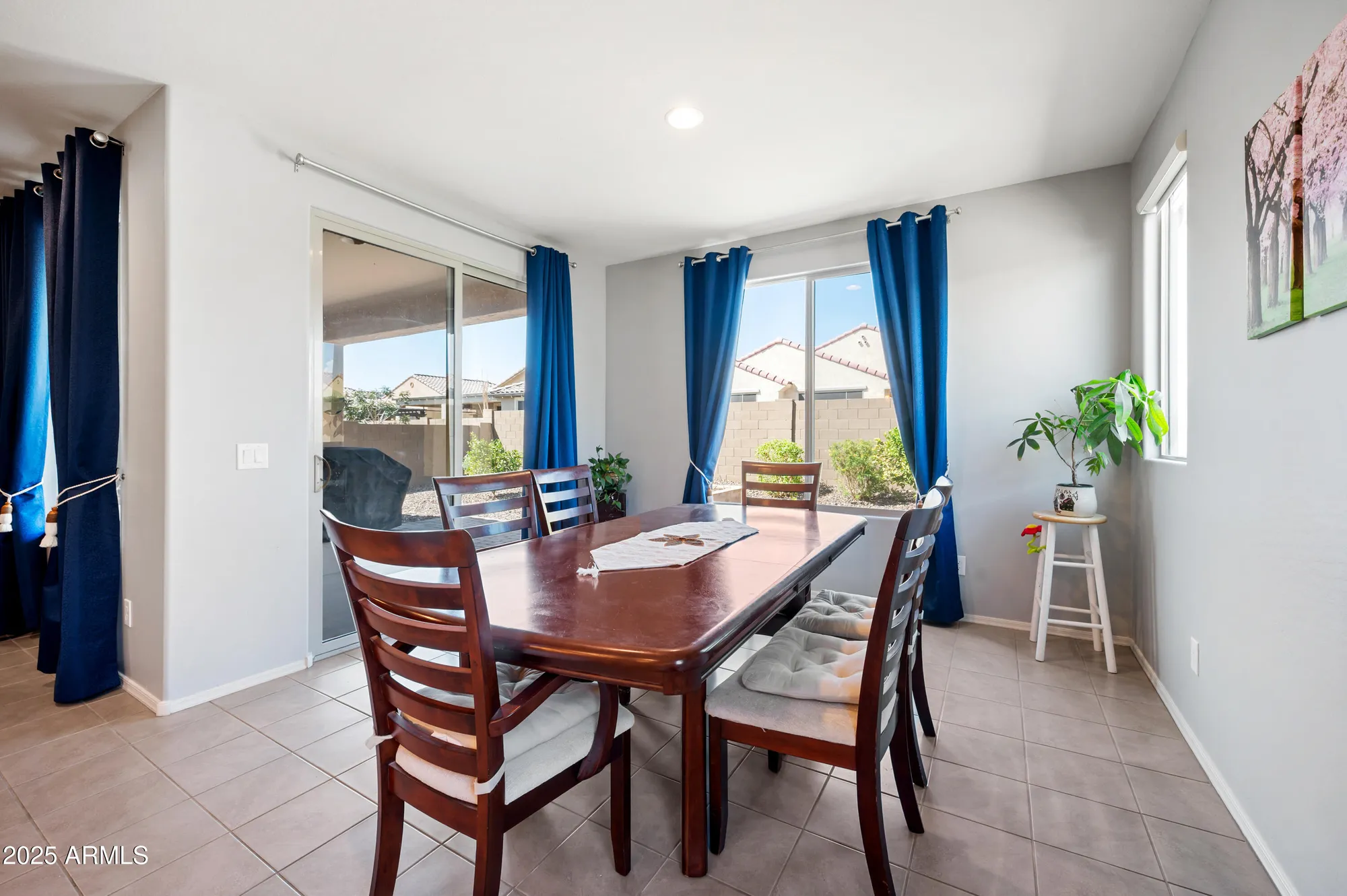 Property Slideshow image 9 of 43 | 7280 w cactus wren way, Florence, AZ, 85132