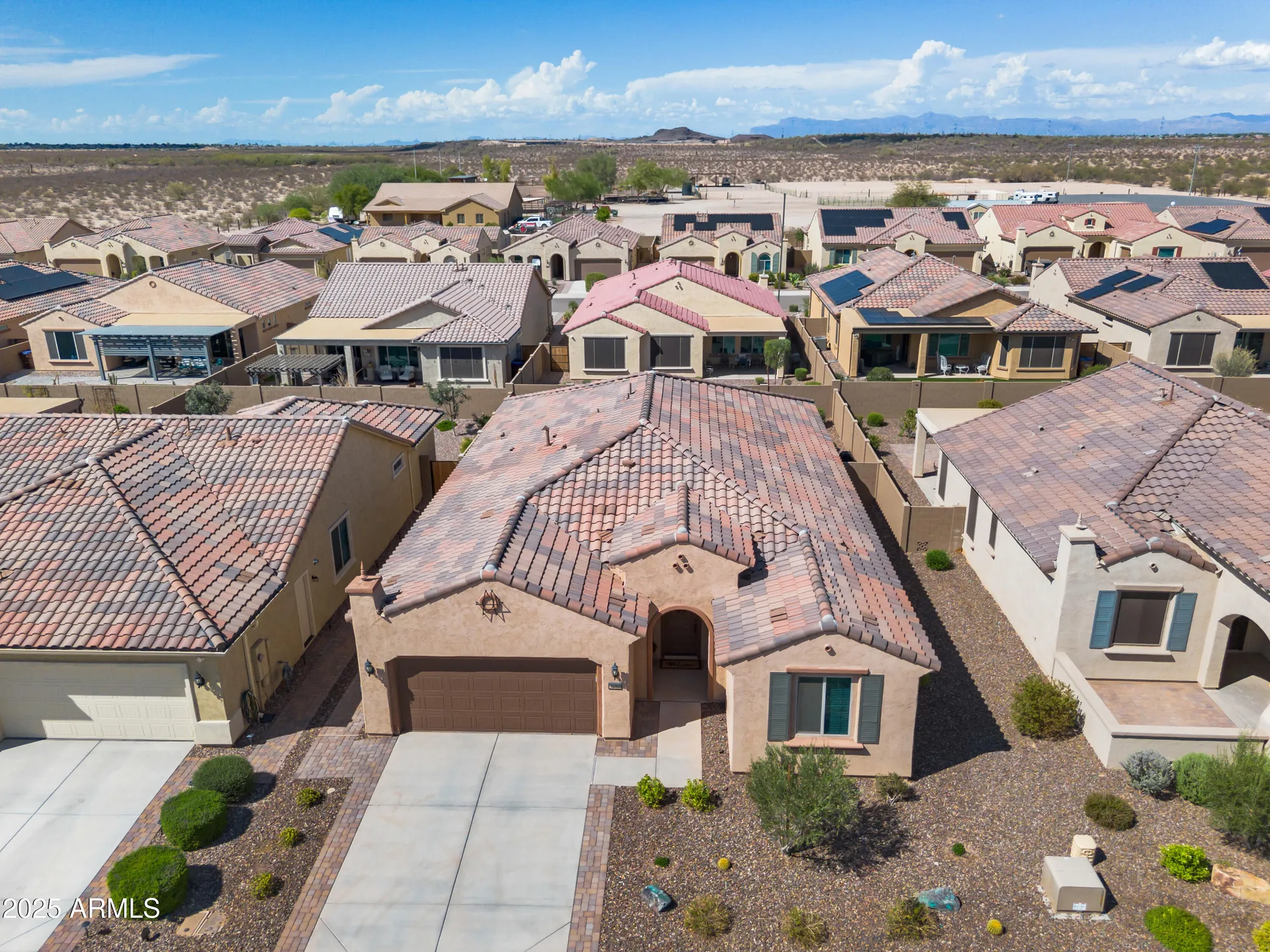 Property Slideshow image 3 of 43 | 7280 w cactus wren way, Florence, AZ, 85132