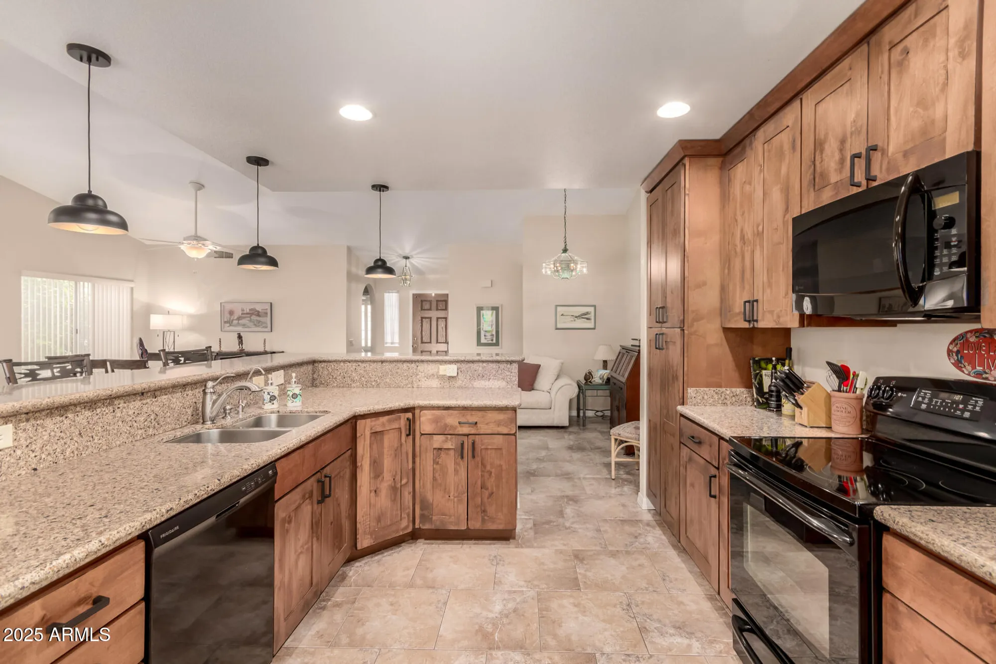 Property Slideshow image 13 of 30 | 24432 s mccorkindale ct, Sun Lakes, AZ, 85248