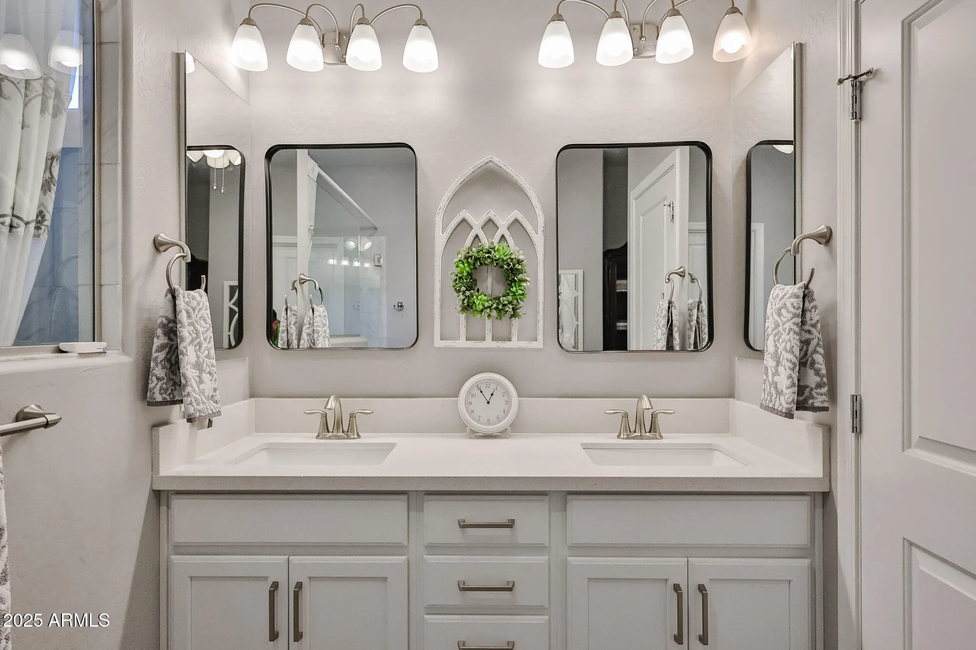 Property Slideshow image 21 of 62 | 17891 w sandalwood dr, Goodyear, AZ, 85338