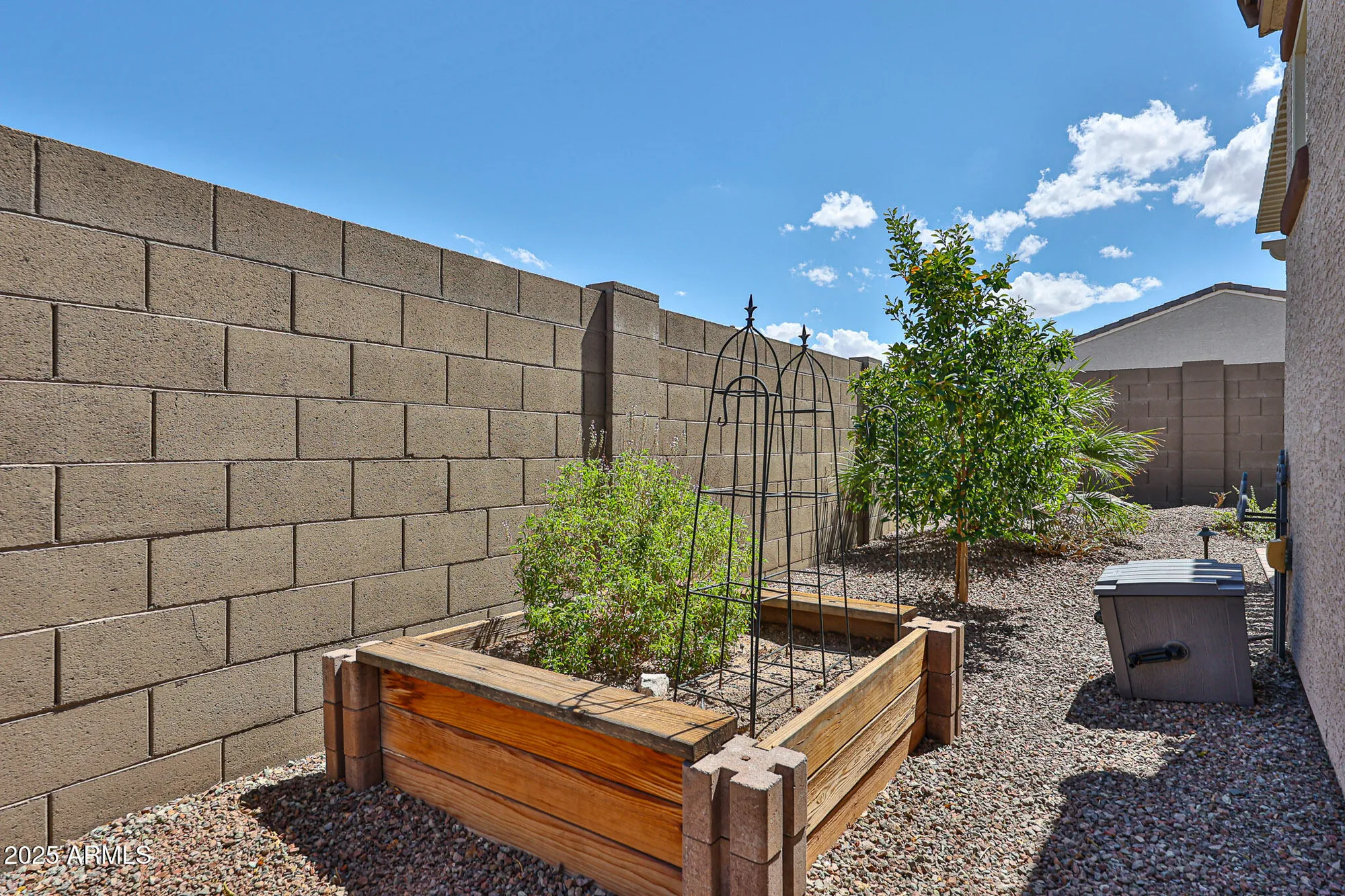 Property Slideshow image 38 of 62 | 17891 w sandalwood dr, Goodyear, AZ, 85338